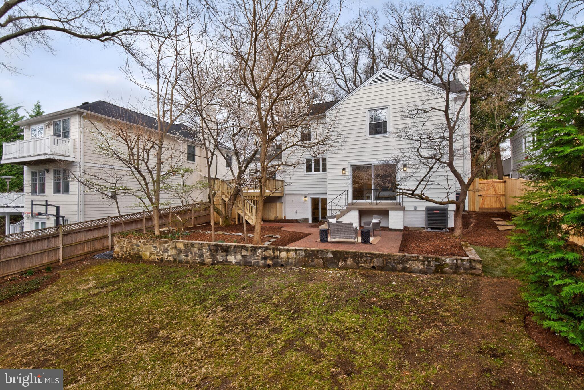 CLEVELAND PARK - Residential
