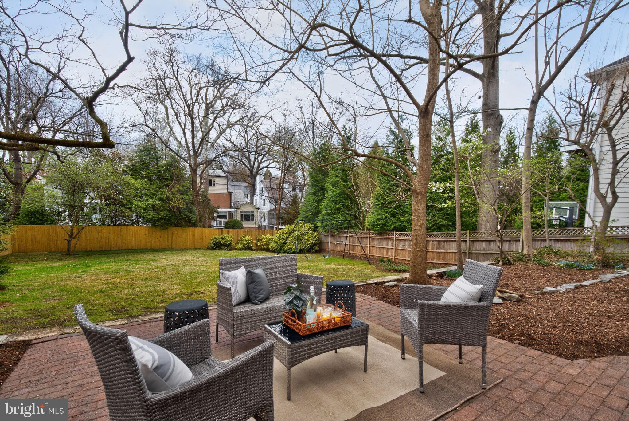 CLEVELAND PARK - Residential