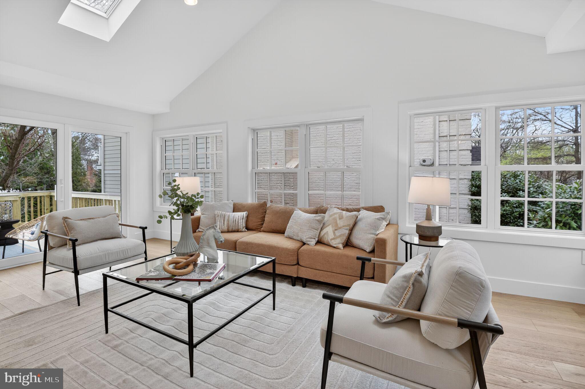 CLEVELAND PARK - Residential
