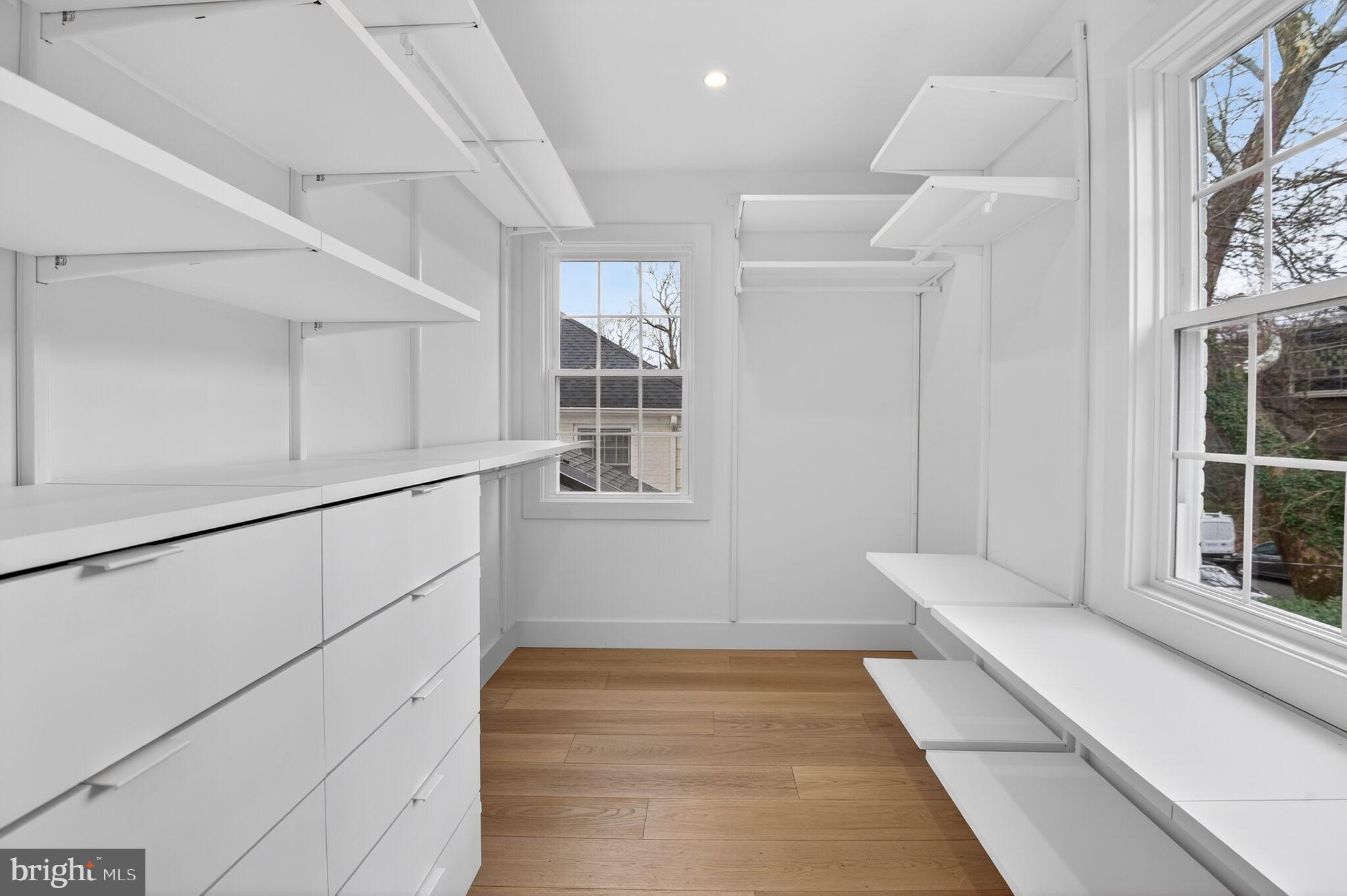 CLEVELAND PARK - Residential