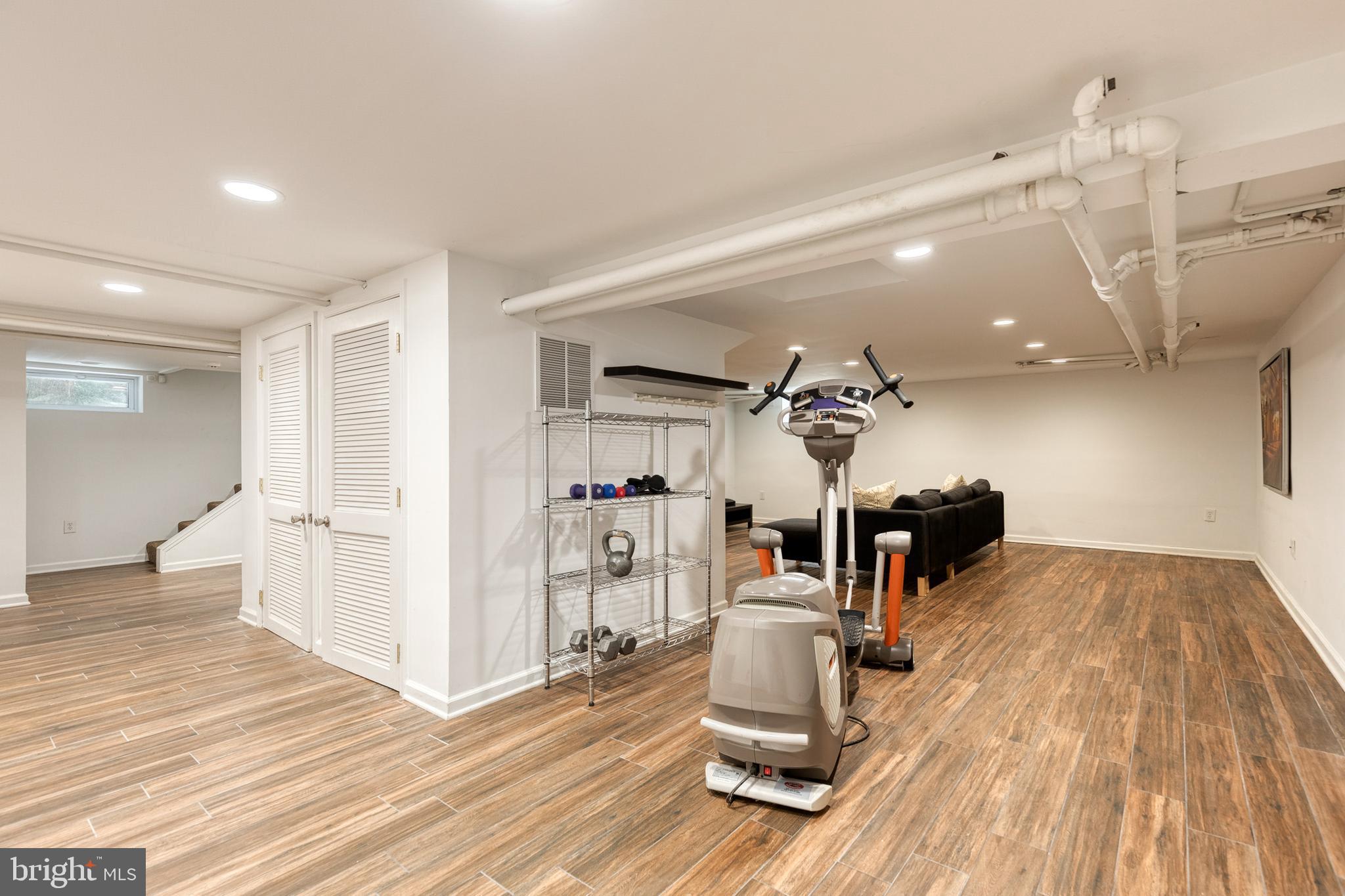 HOMELAND HISTORIC DISTRICT - Residential