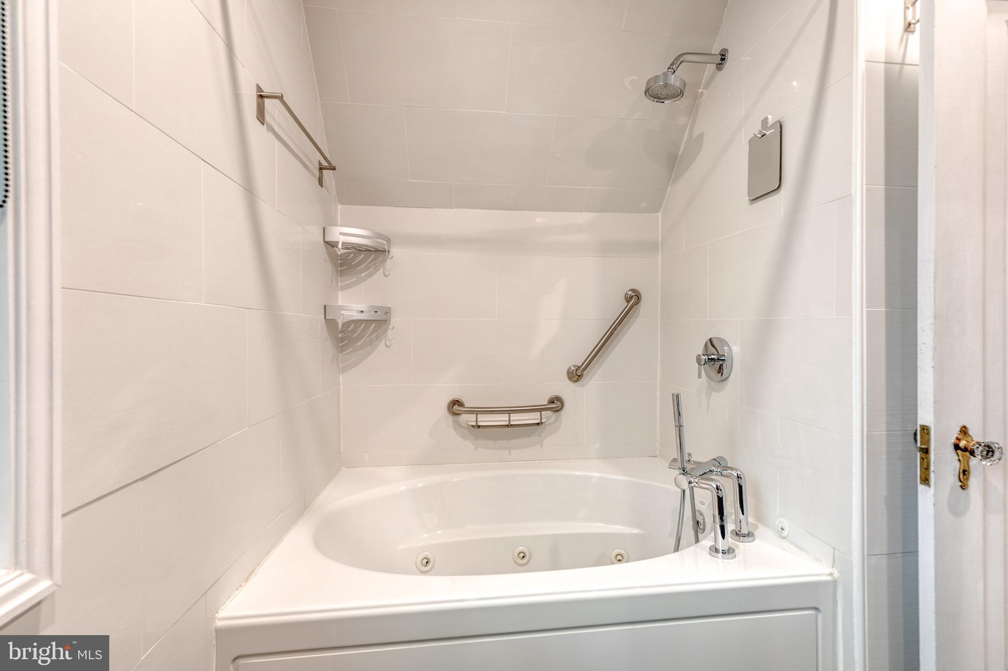 HOMELAND HISTORIC DISTRICT - Residential