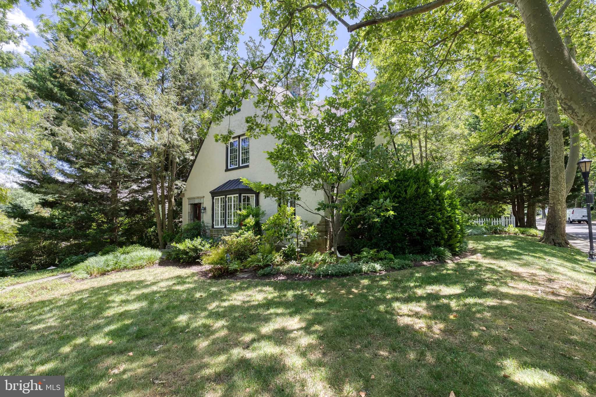 HOMELAND HISTORIC DISTRICT - Residential