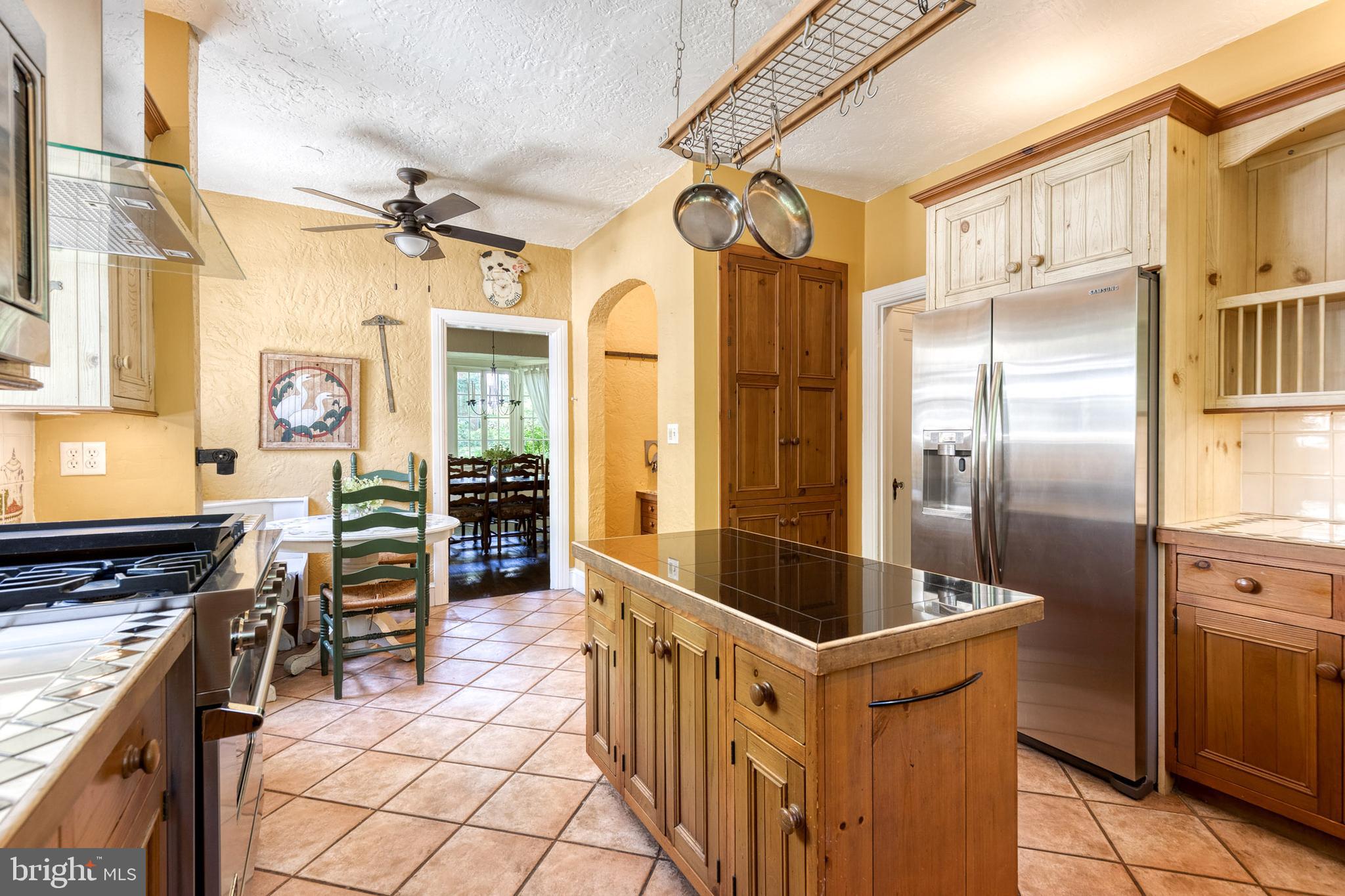 HOMELAND HISTORIC DISTRICT - Residential