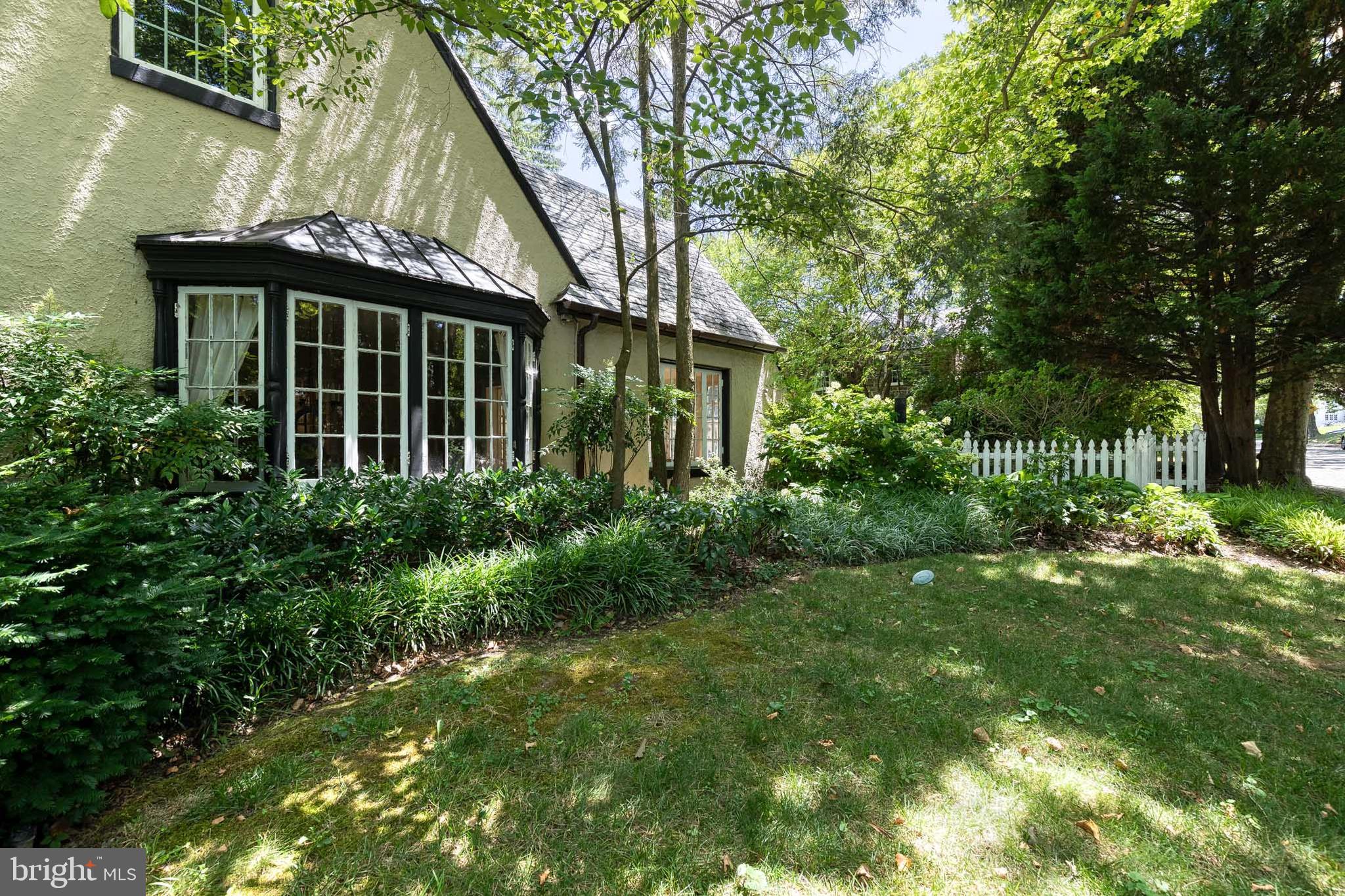 HOMELAND HISTORIC DISTRICT - Residential