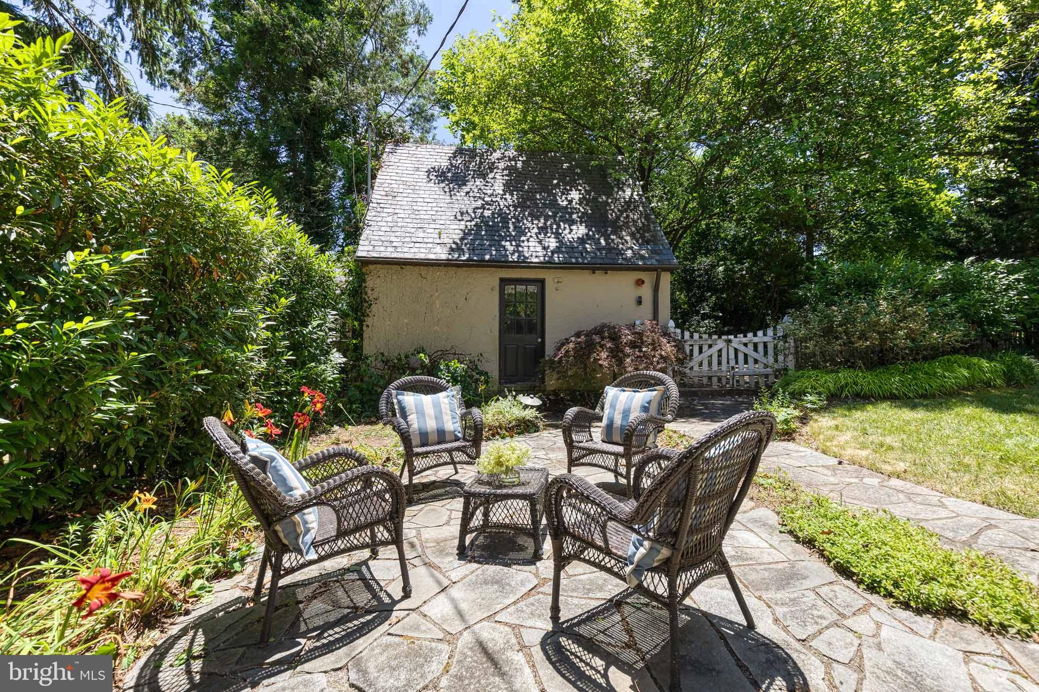 HOMELAND HISTORIC DISTRICT - Residential