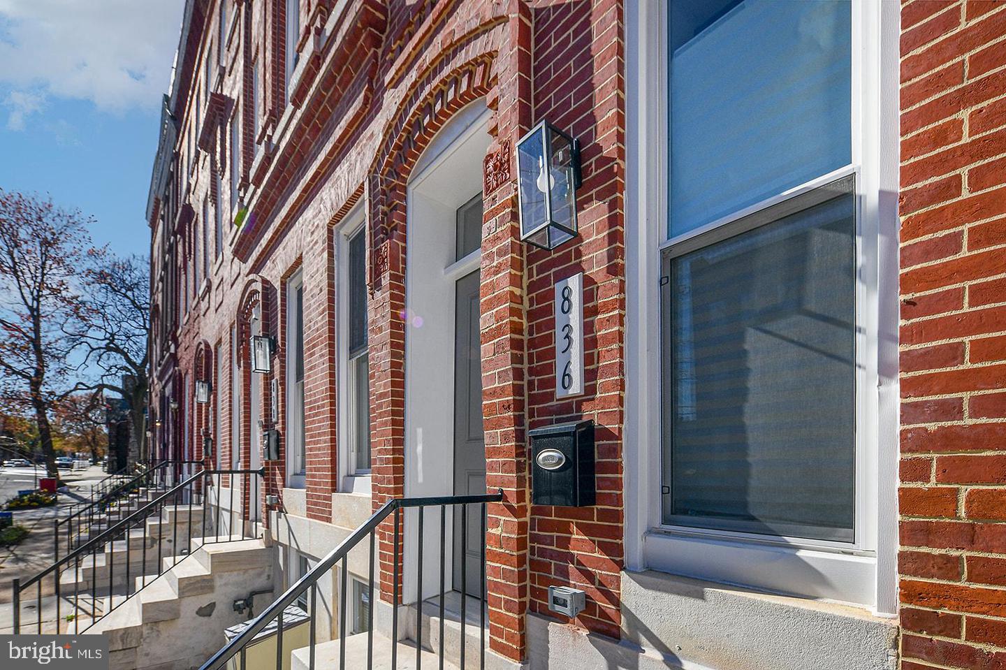 836 HARLEM AVENUE