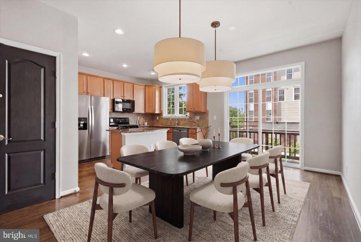 GOOSE CREEK VILLAGE NORTH - Residential