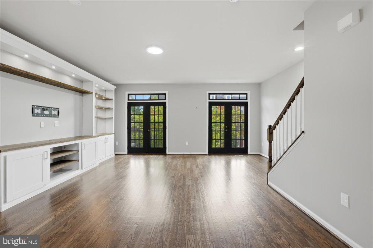 GOOSE CREEK VILLAGE NORTH - Residential