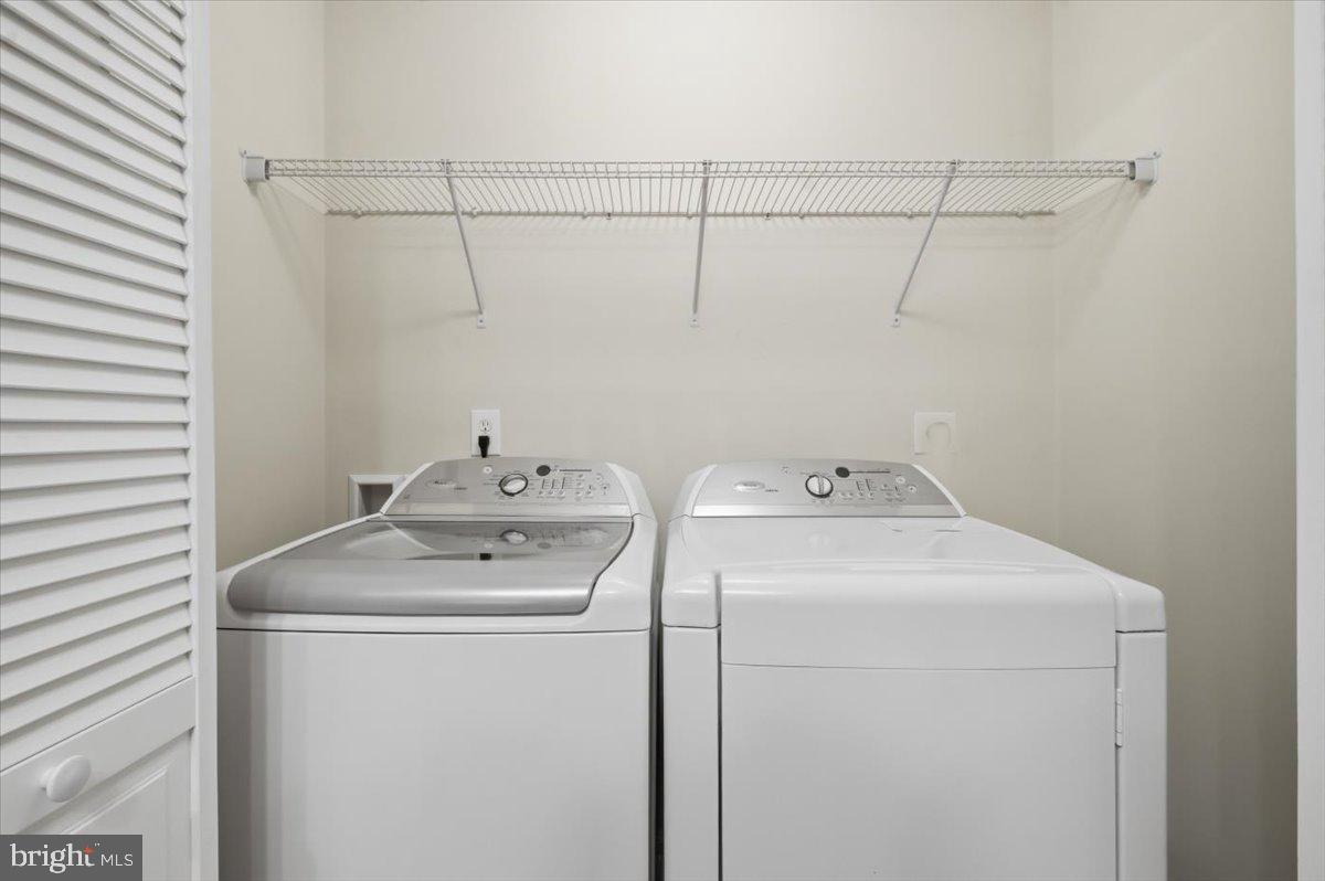 GOOSE CREEK VILLAGE NORTH - Residential