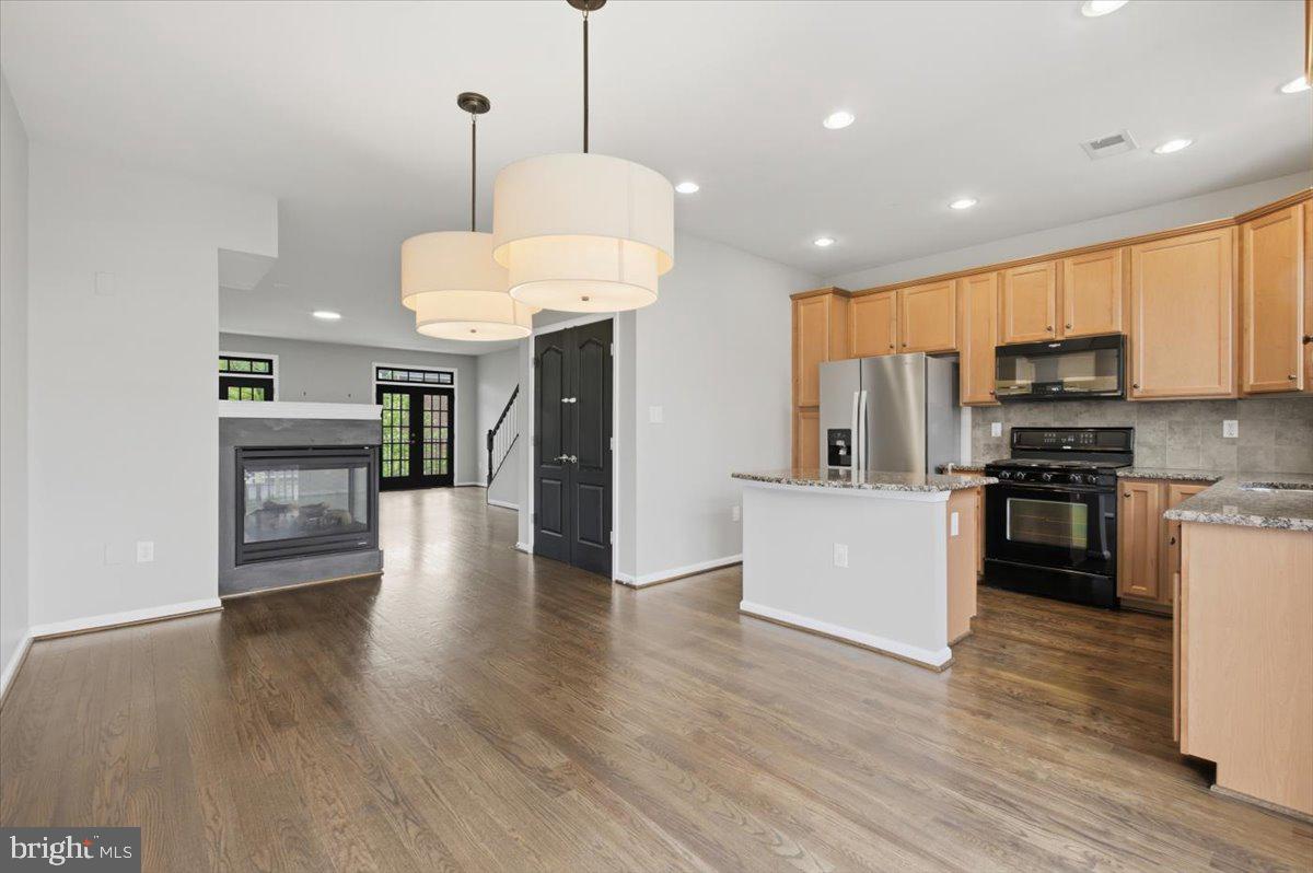 GOOSE CREEK VILLAGE NORTH - Residential