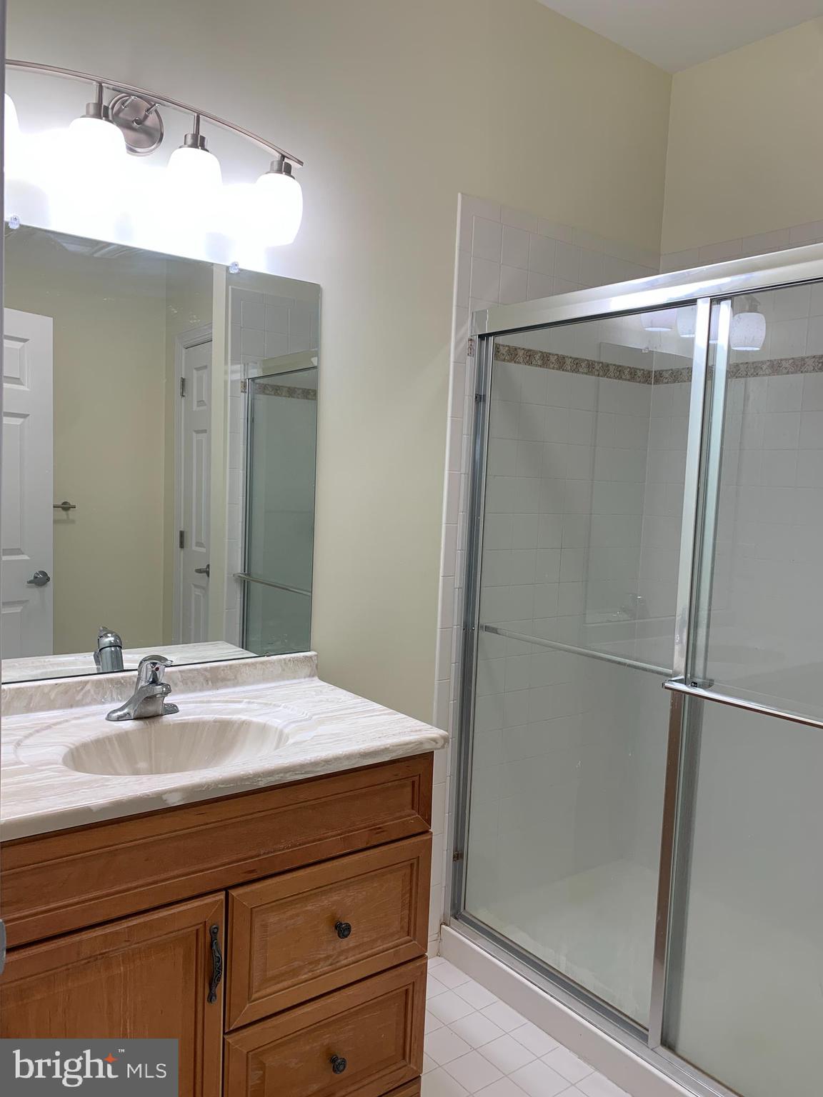 NON AVAILABLE - Residential Lease