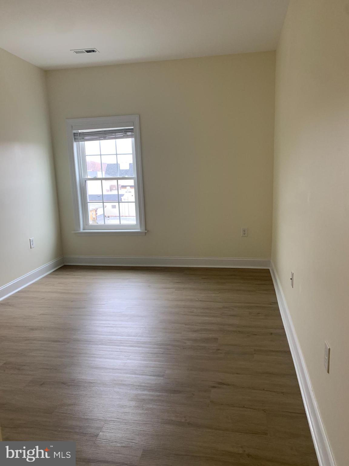 NON AVAILABLE - Residential Lease