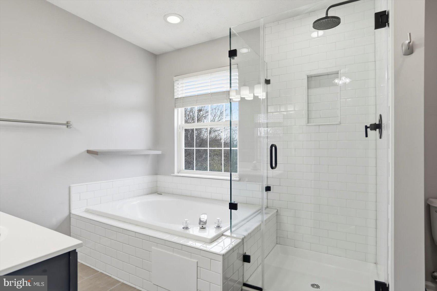 EATON SQUARE - Residential