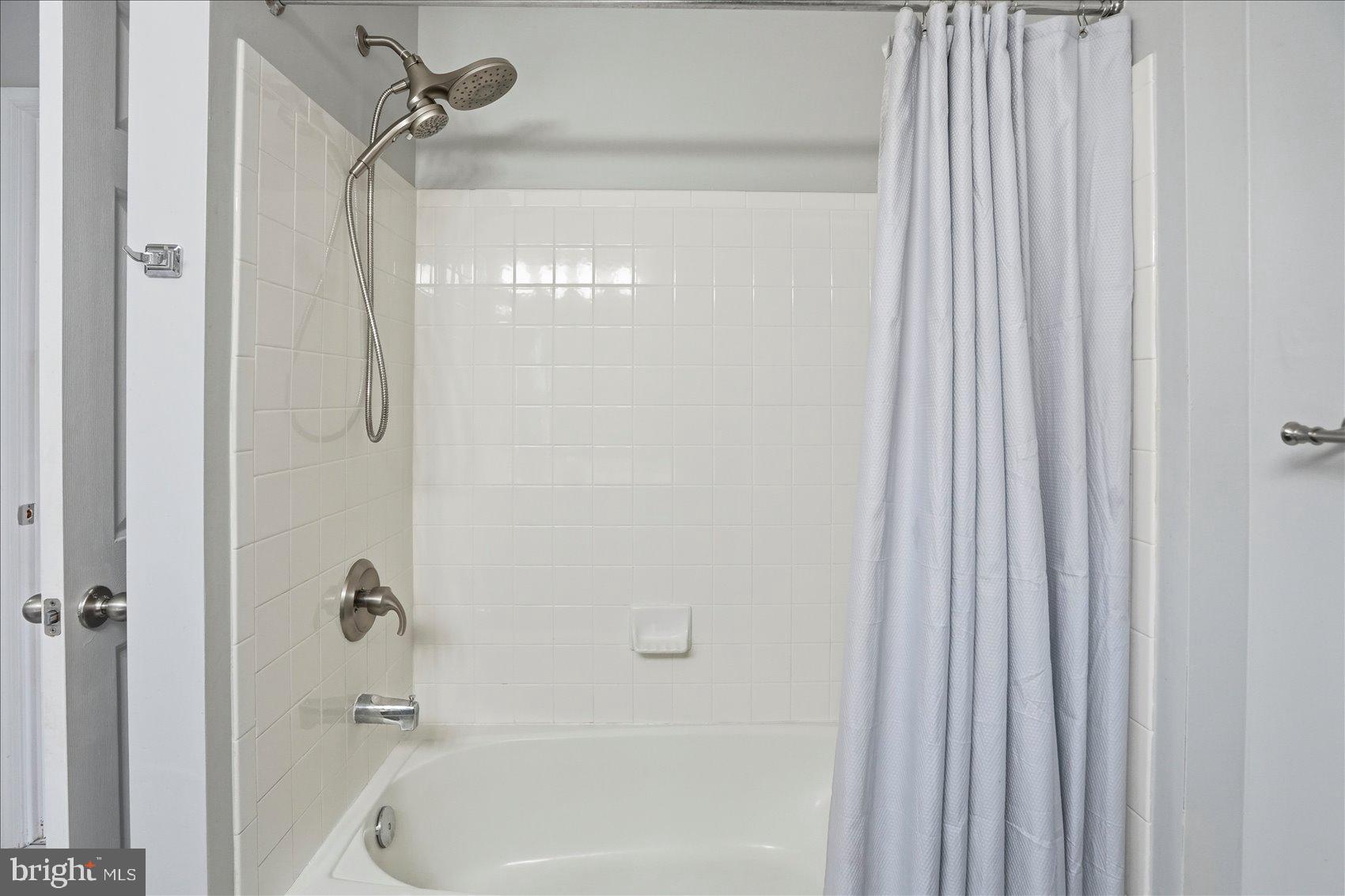 EATON SQUARE - Residential