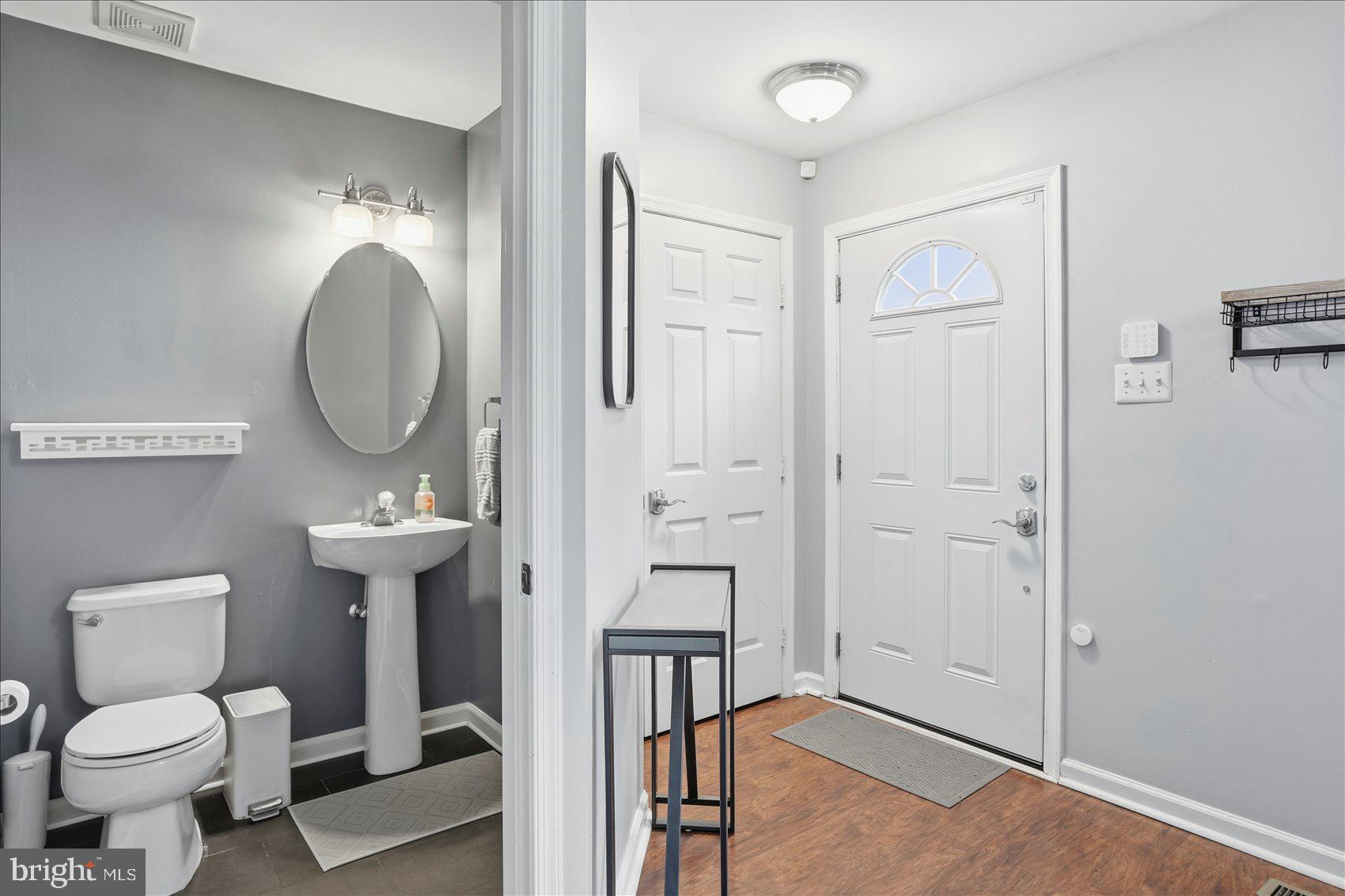 EATON SQUARE - Residential