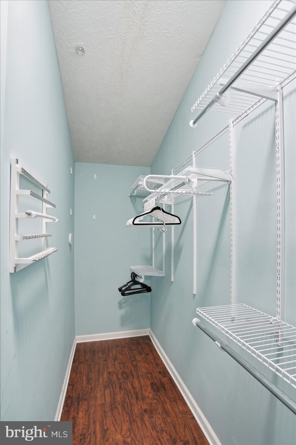 EATON SQUARE - Residential