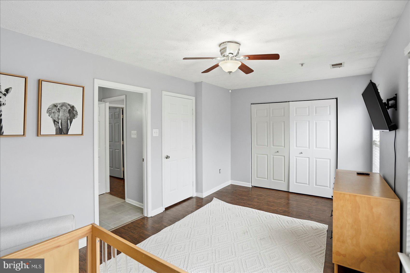 EATON SQUARE - Residential