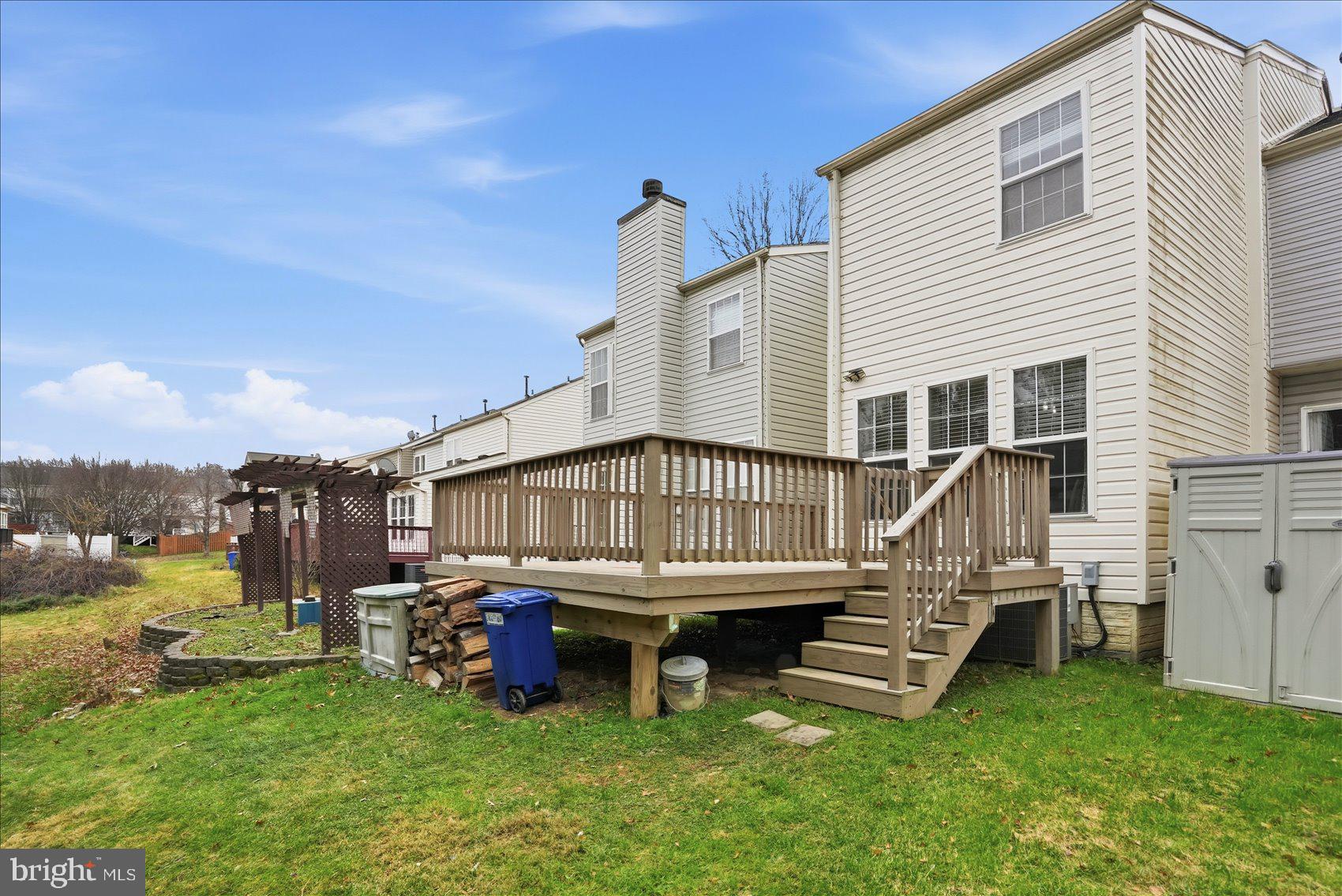 EATON SQUARE - Residential