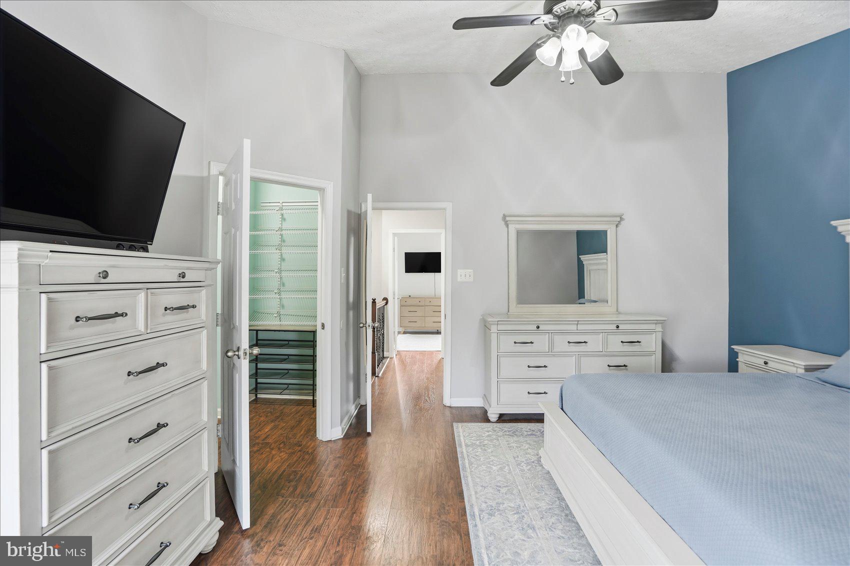 EATON SQUARE - Residential