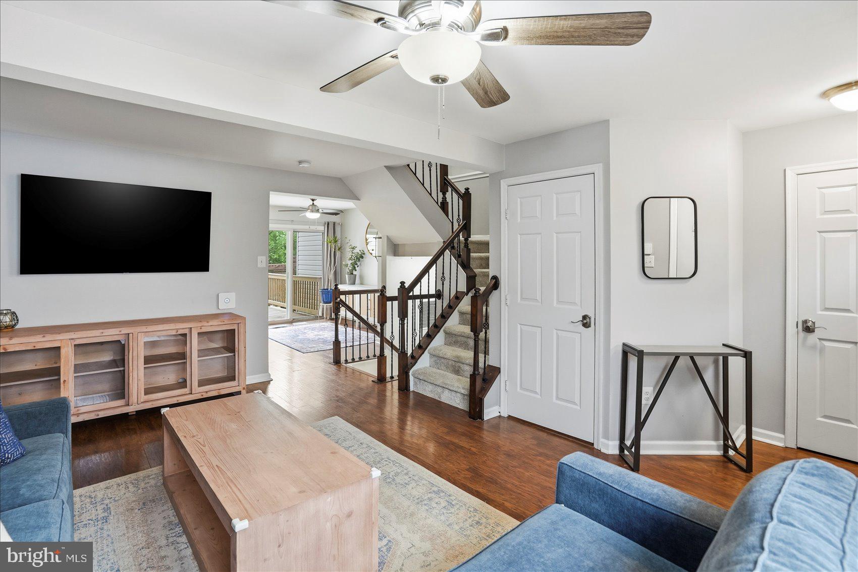 EATON SQUARE - Residential