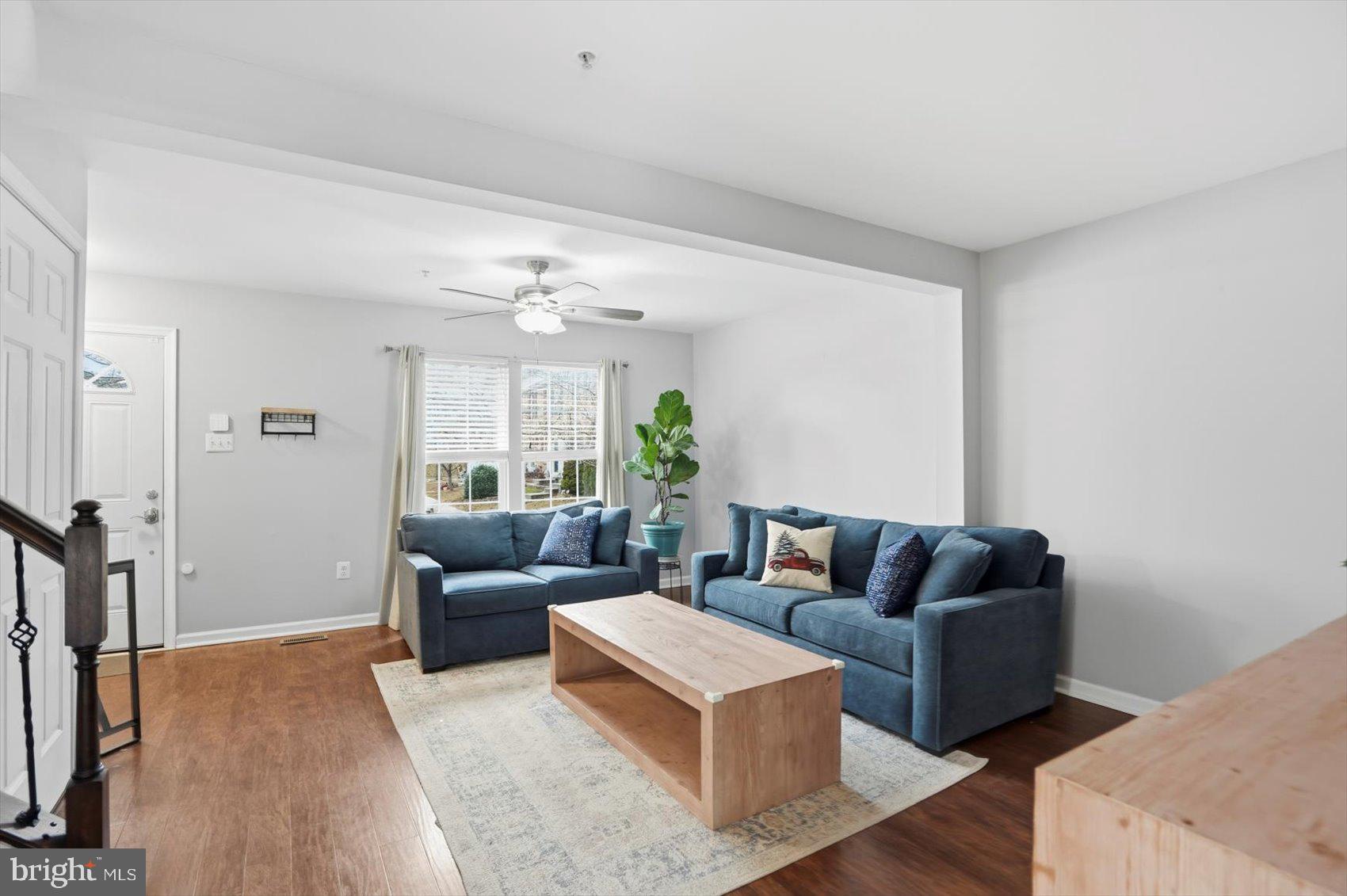 EATON SQUARE - Residential