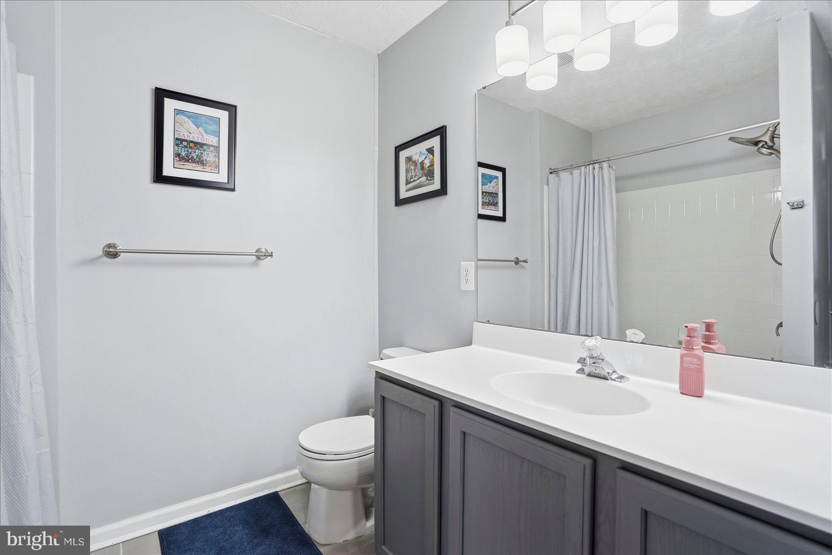 EATON SQUARE - Residential