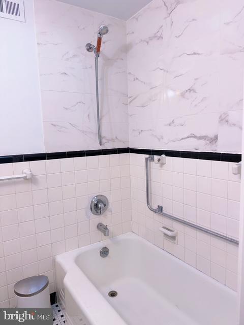 SANDYFORD PARK - Residential