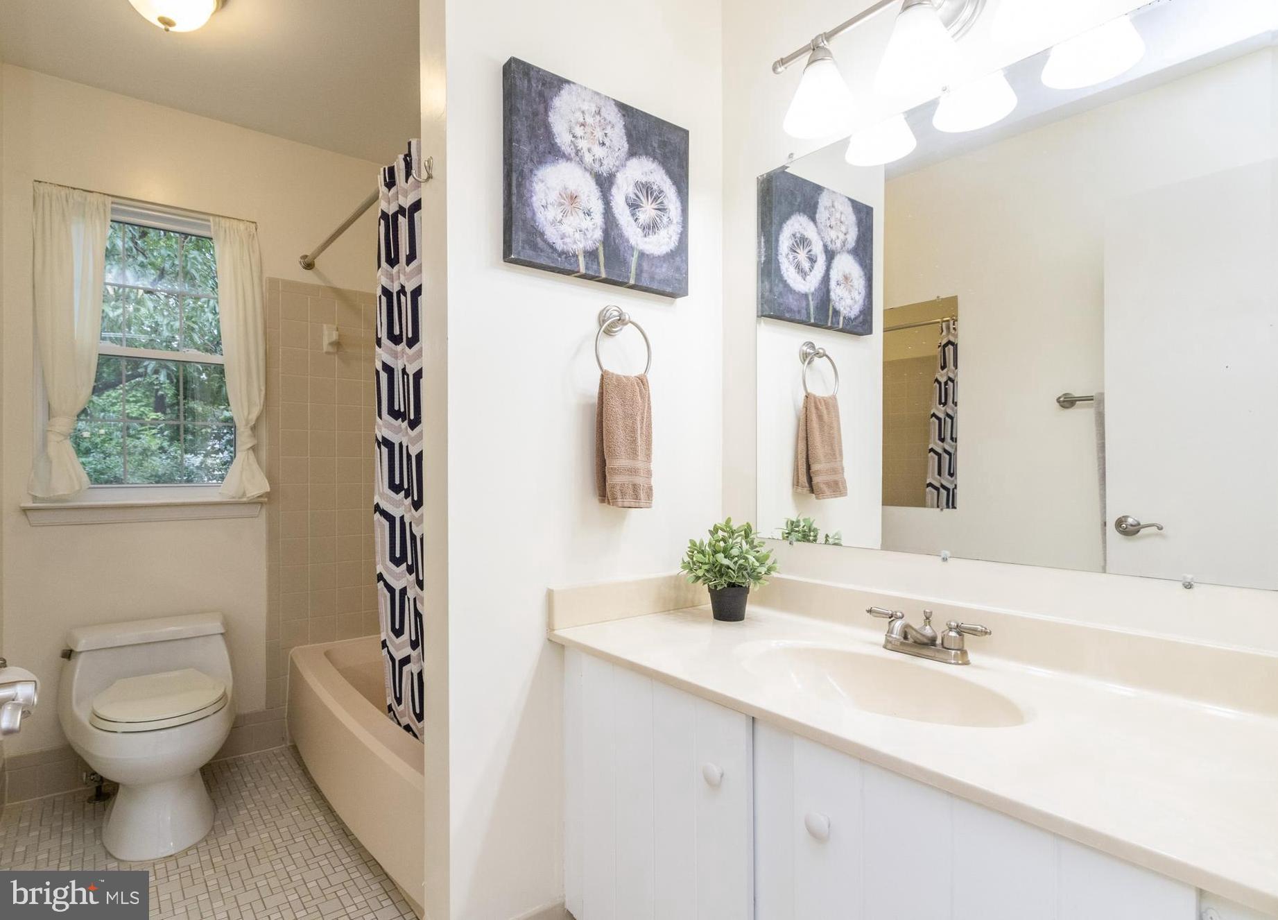 FAIR OAKS ESTATES - Residential