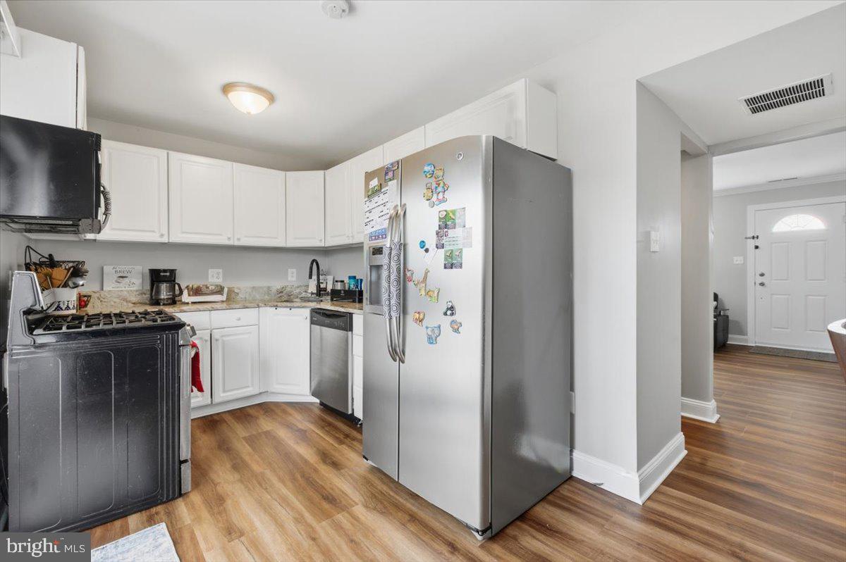 REFLECTION LAKE - Residential