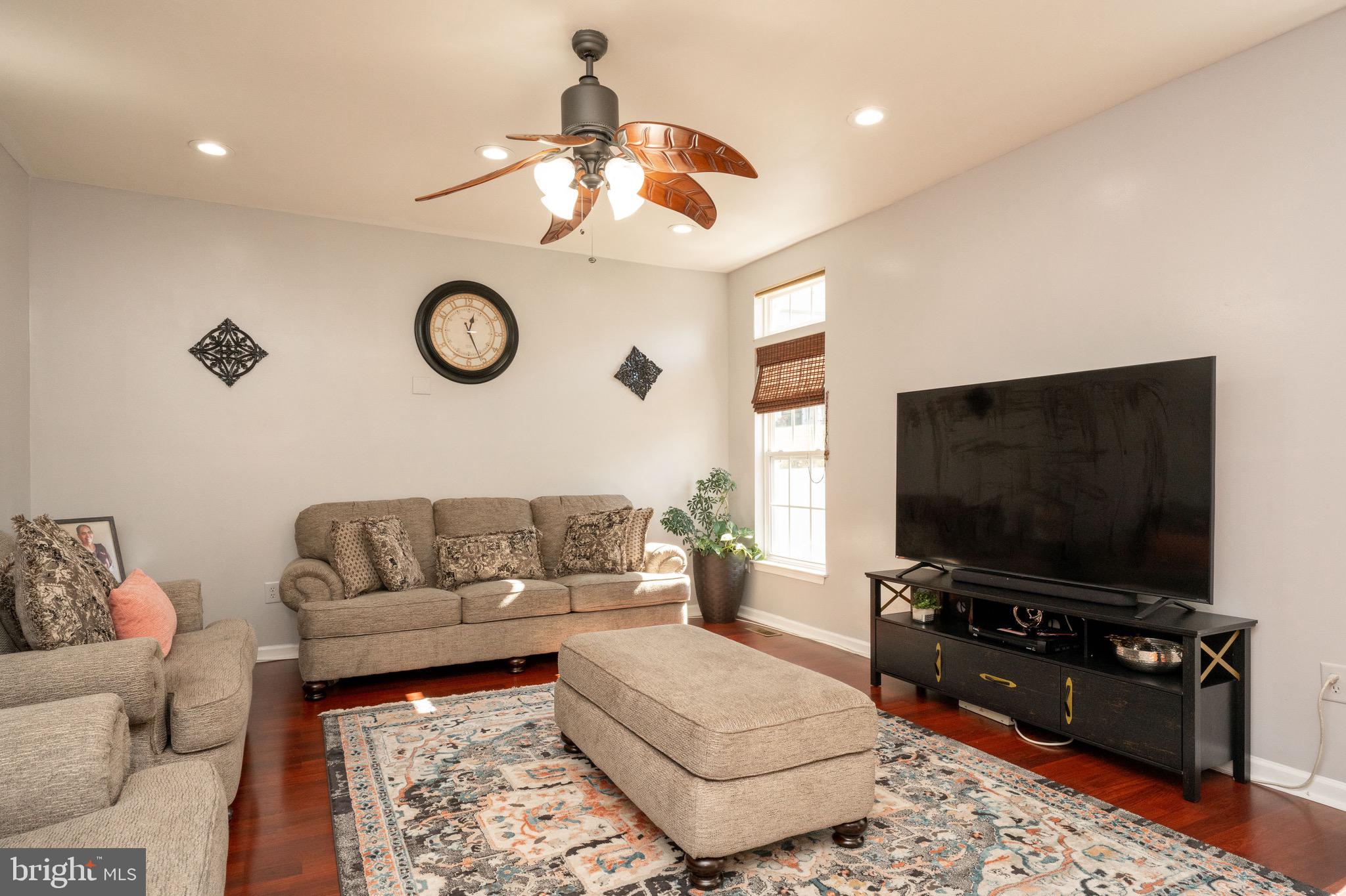 LENNOX PARK - Residential