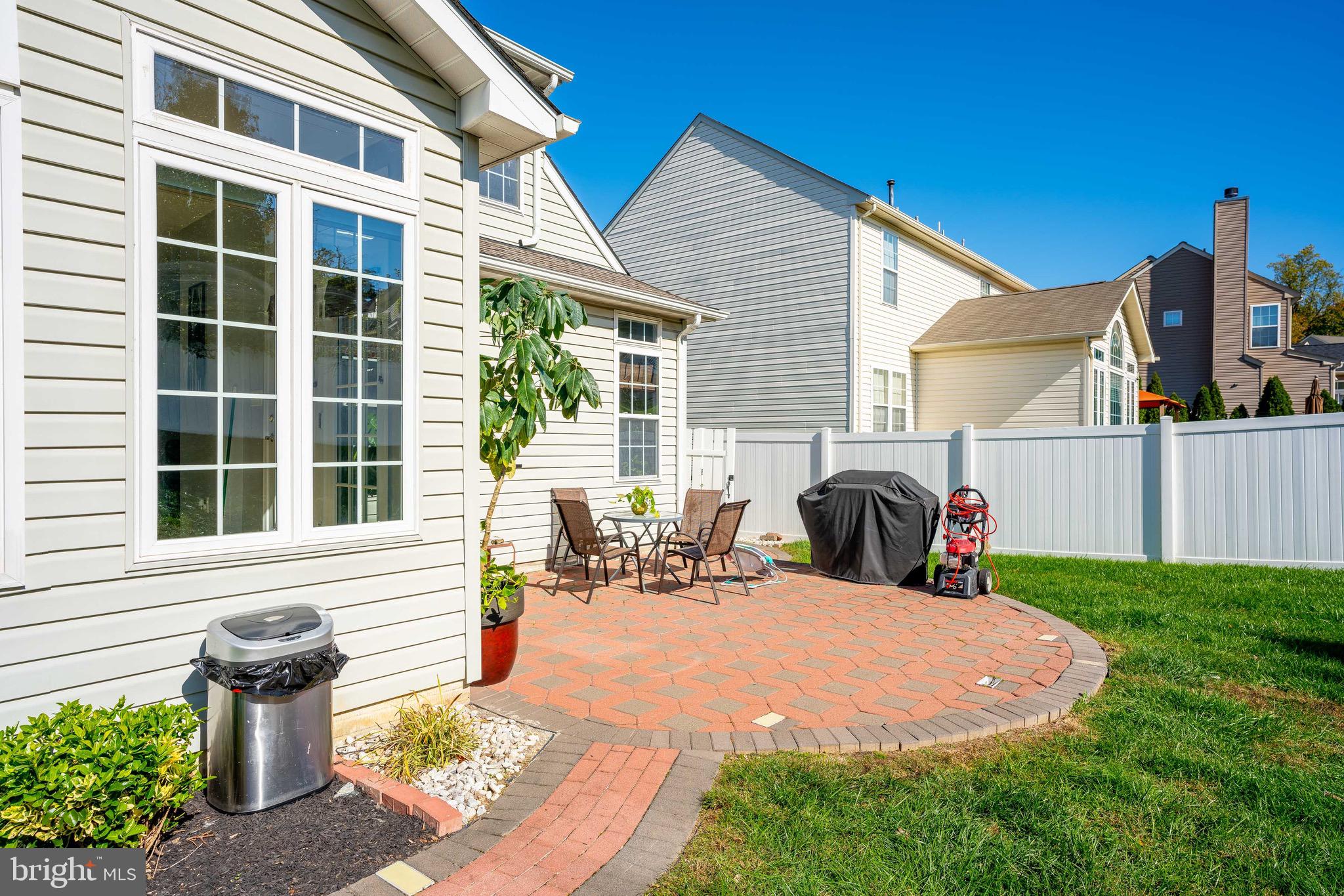 LENNOX PARK - Residential