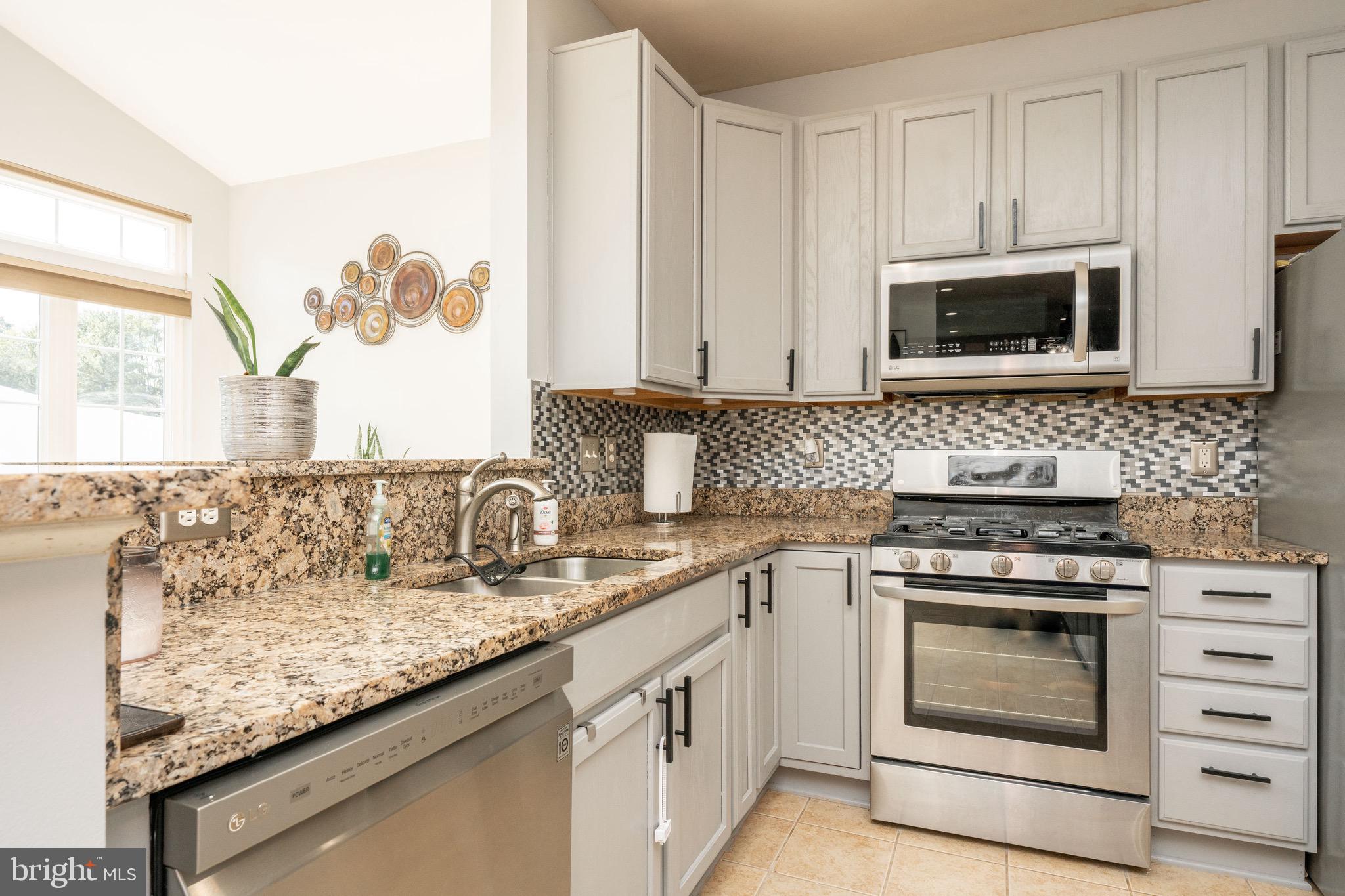 LENNOX PARK - Residential