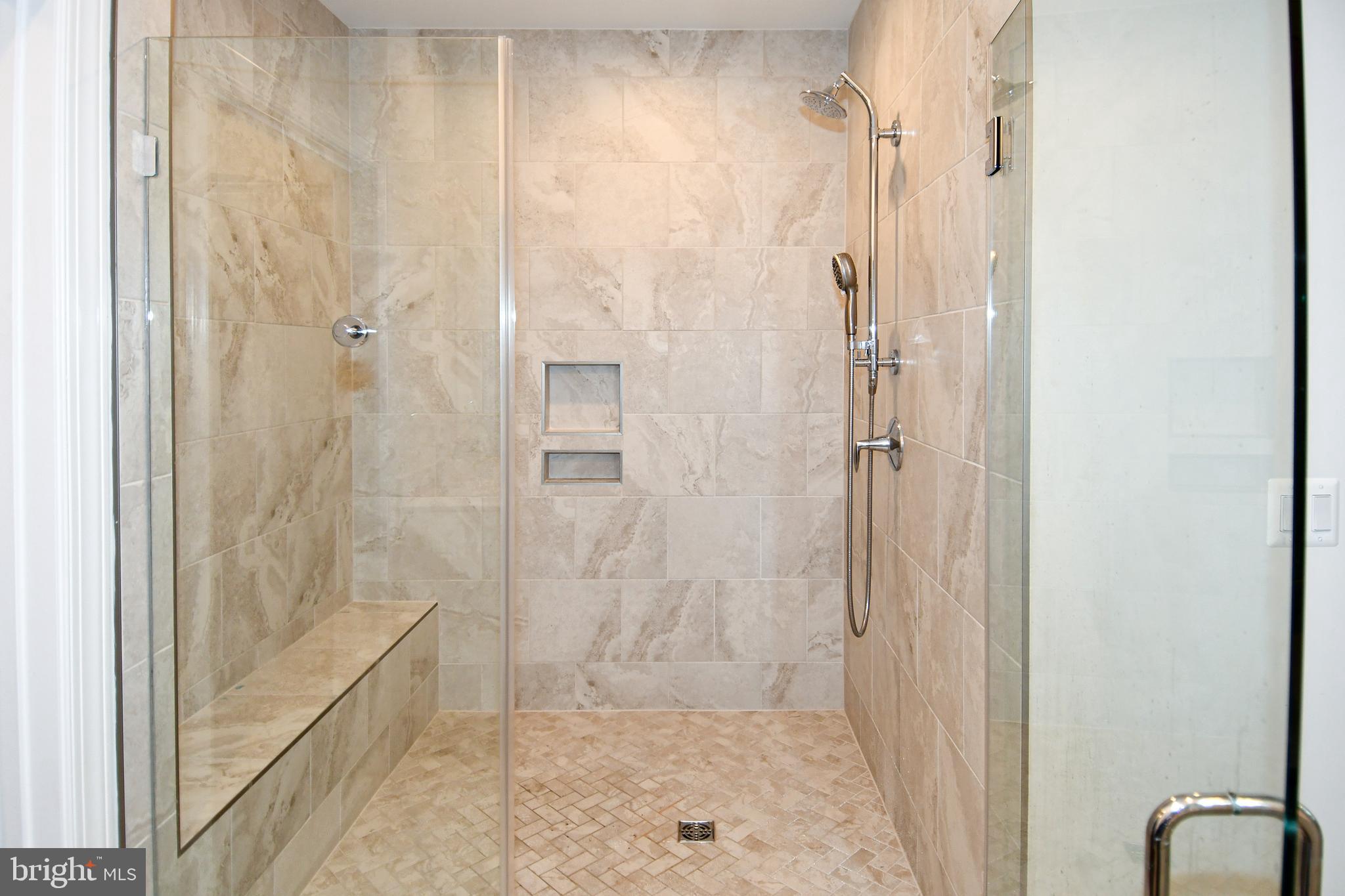 BELMONT BAY - Residential