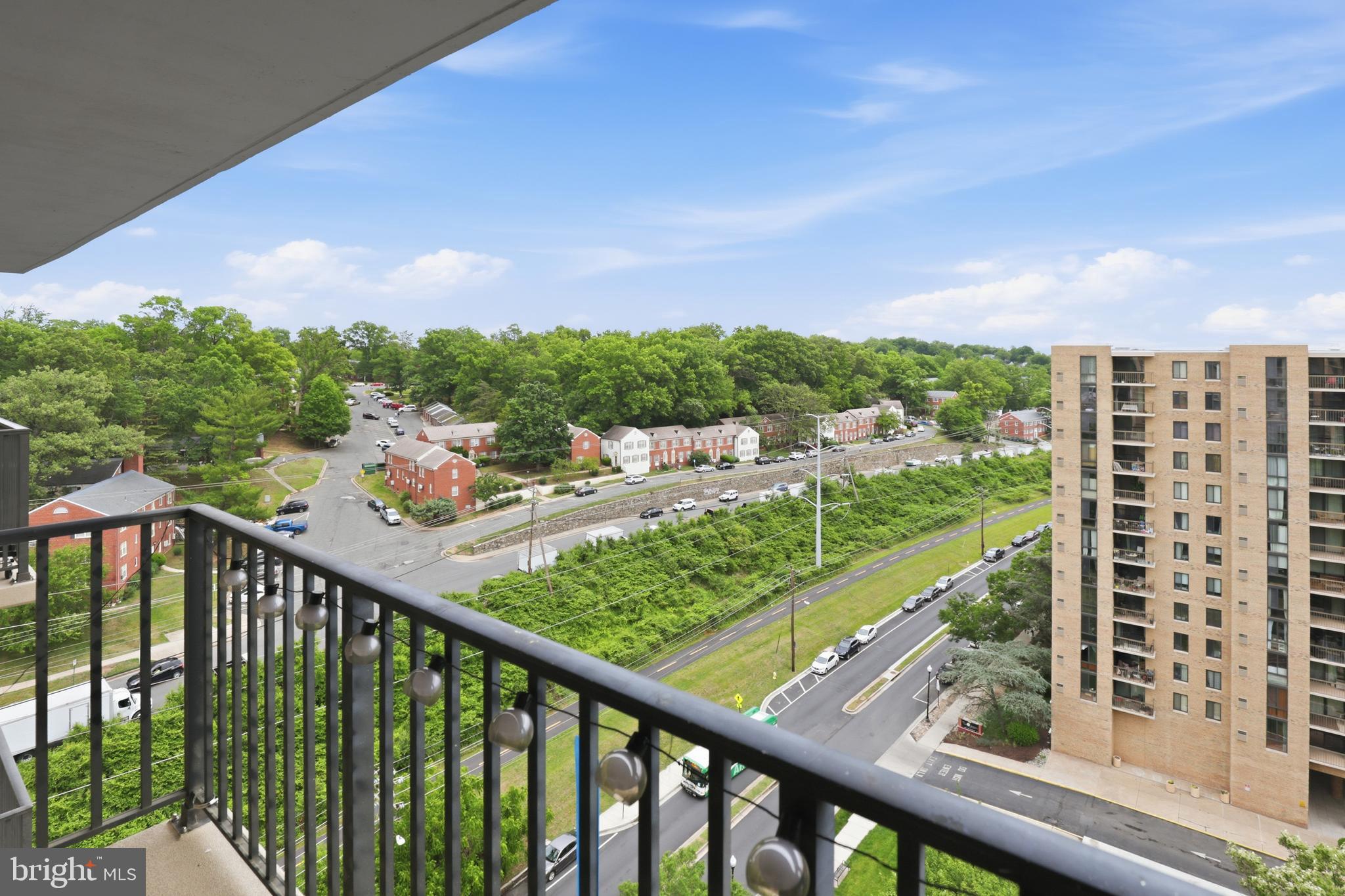 THE CARLTON - Residential