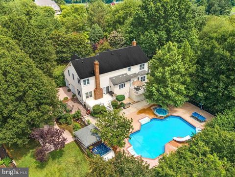 15700 TRAPSHIRE COURT WATERFORD VA 20197