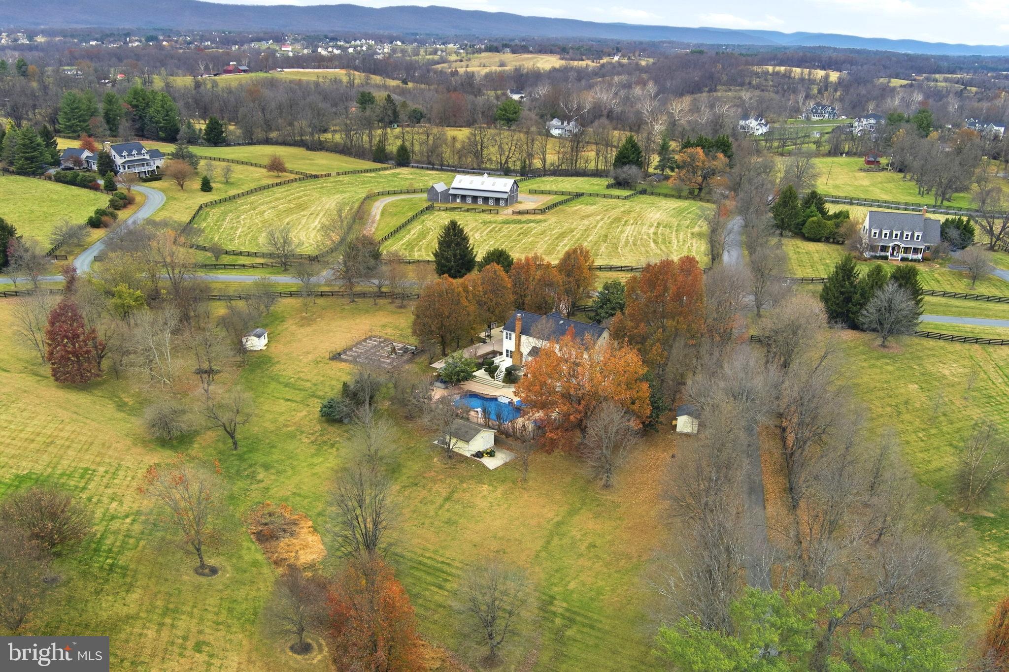 TREVOR HILL - Residential