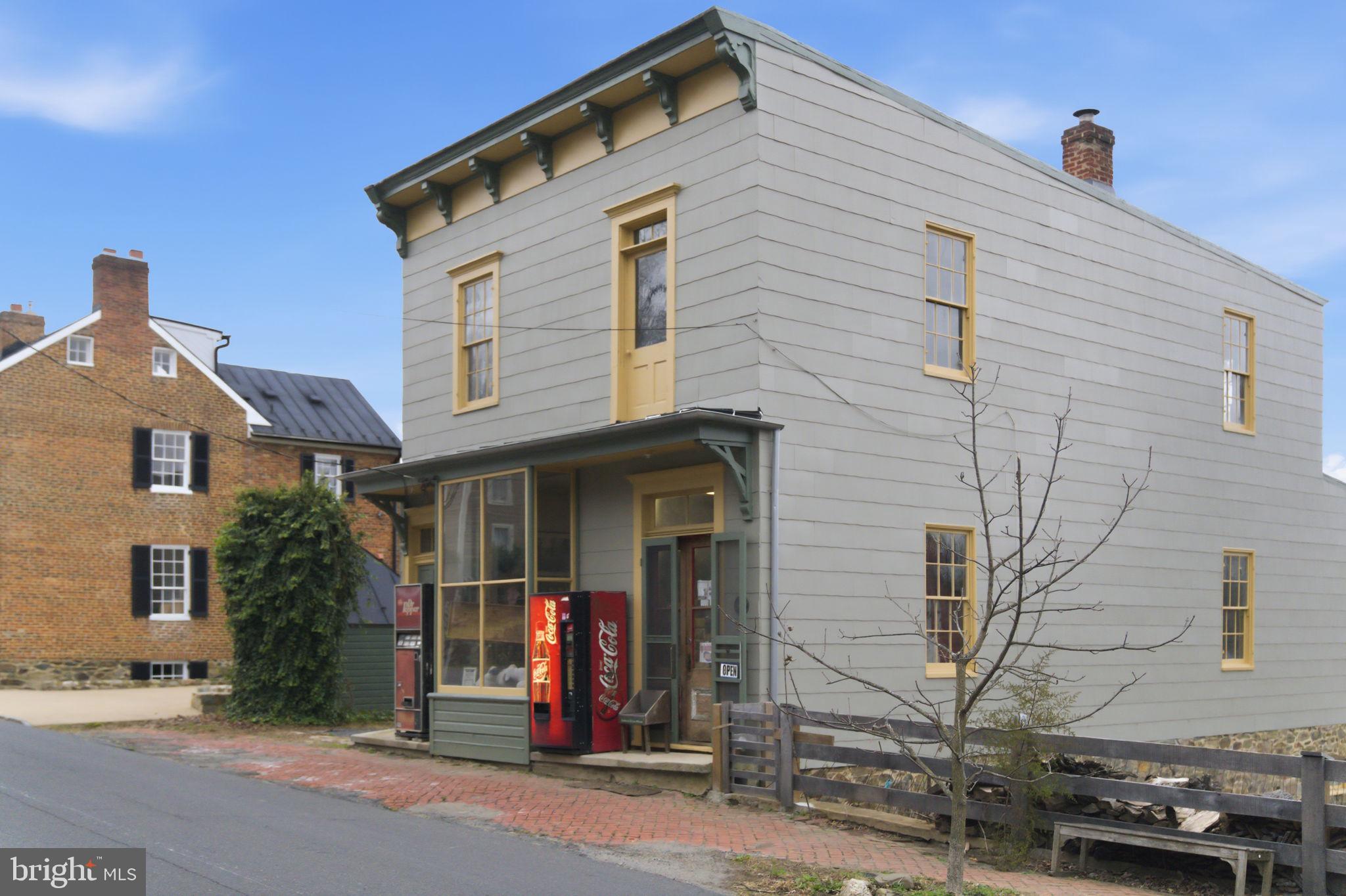 TREVOR HILL - Residential