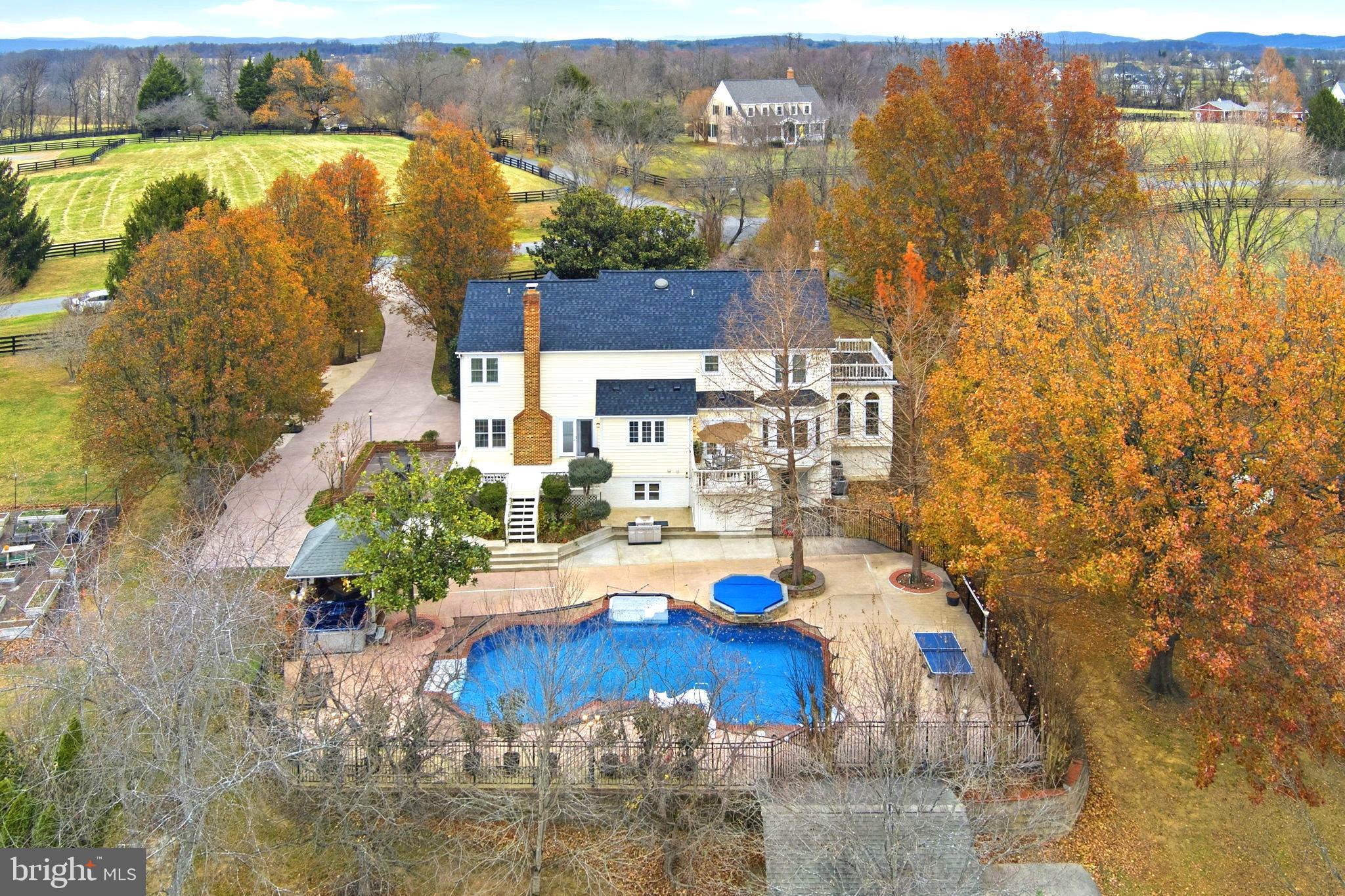 TREVOR HILL - Residential