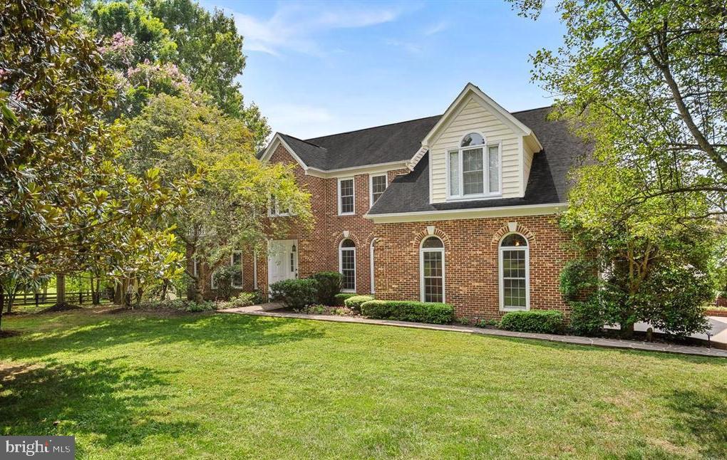 15700 TRAPSHIRE COURT