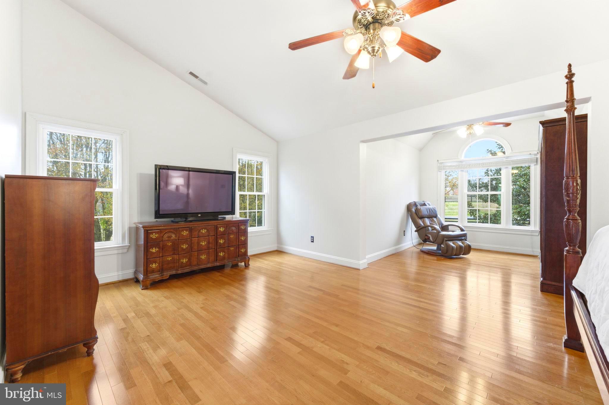 TREVOR HILL - Residential