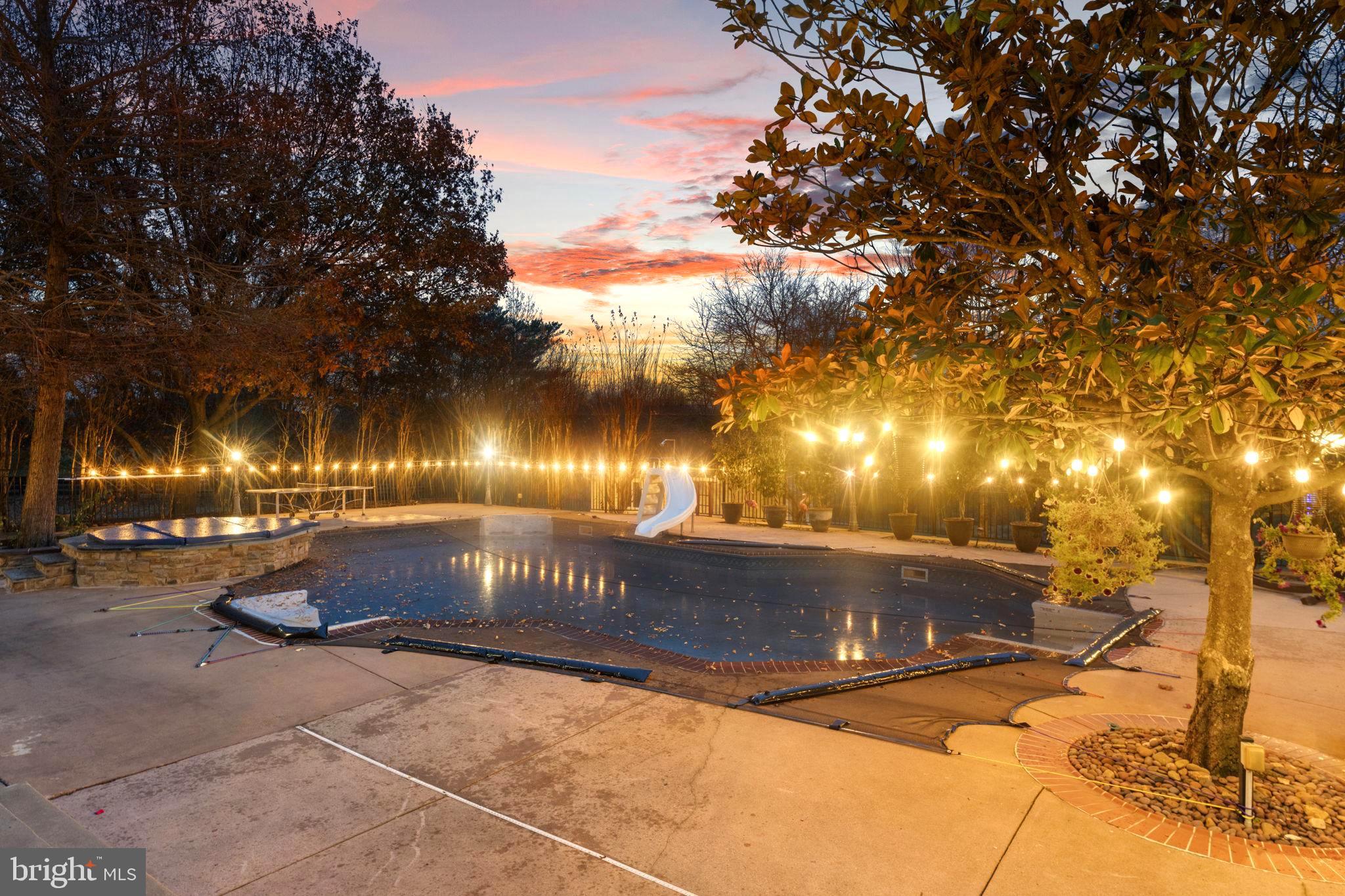 TREVOR HILL - Residential