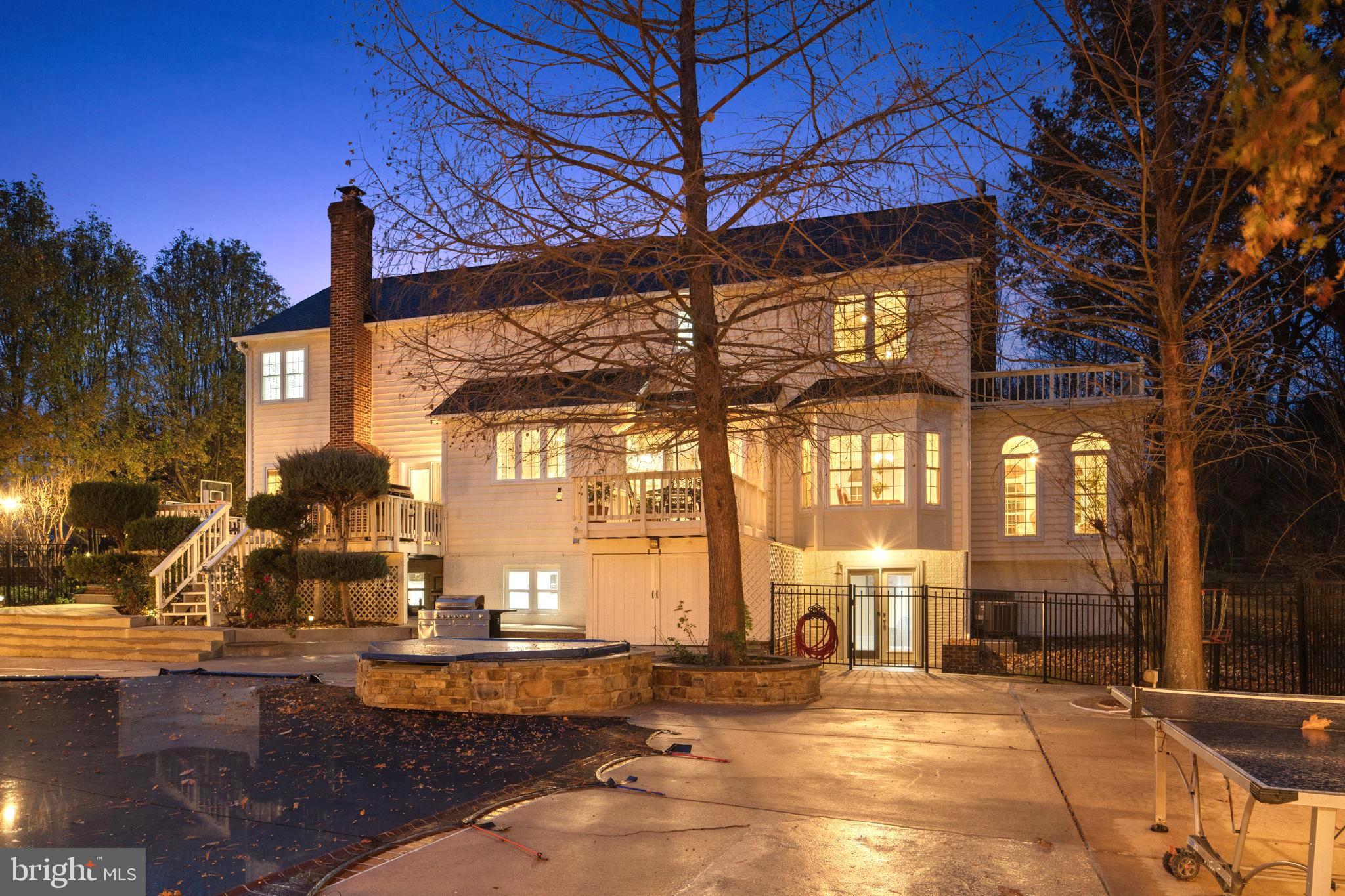 TREVOR HILL - Residential