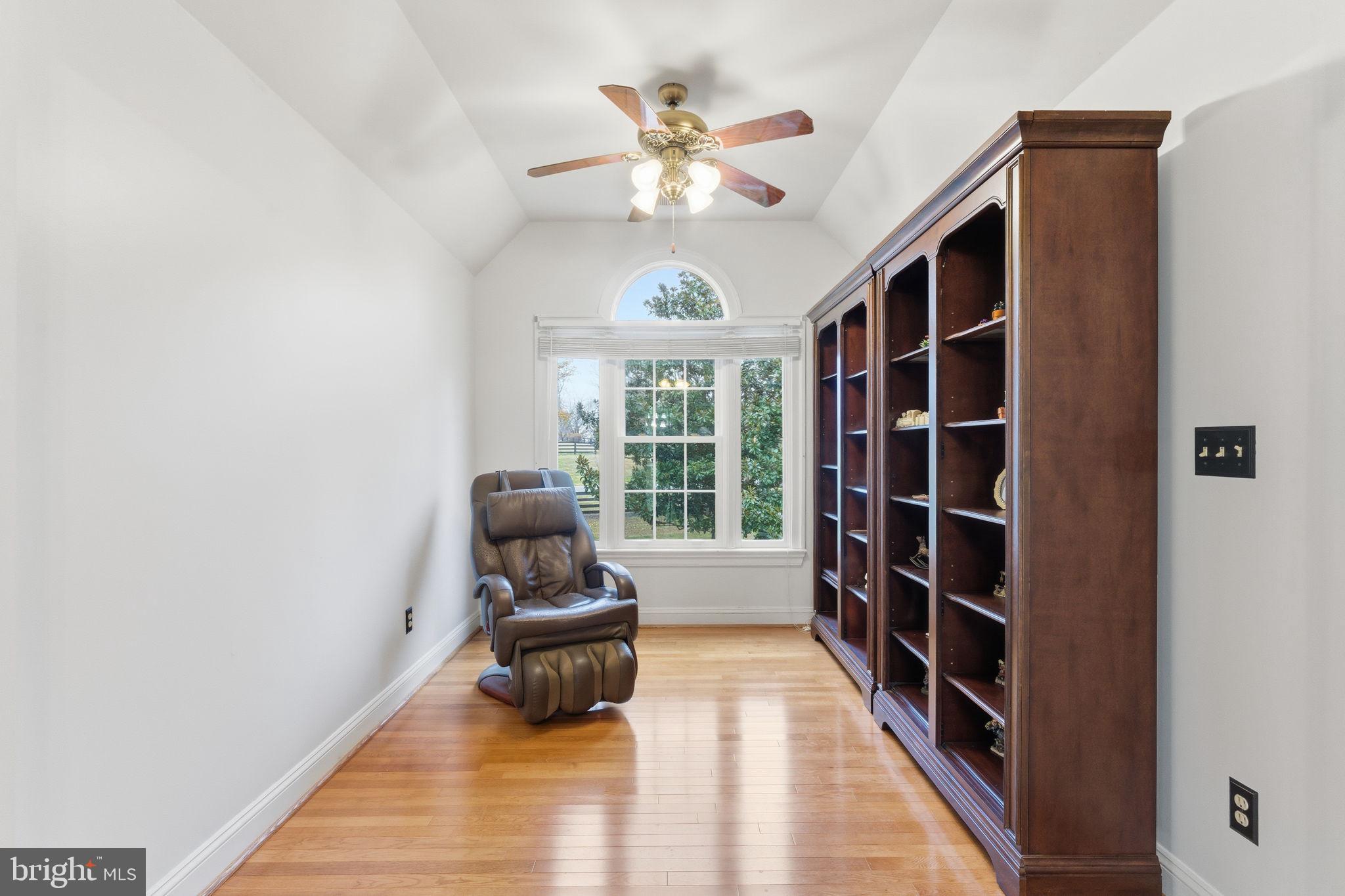 TREVOR HILL - Residential