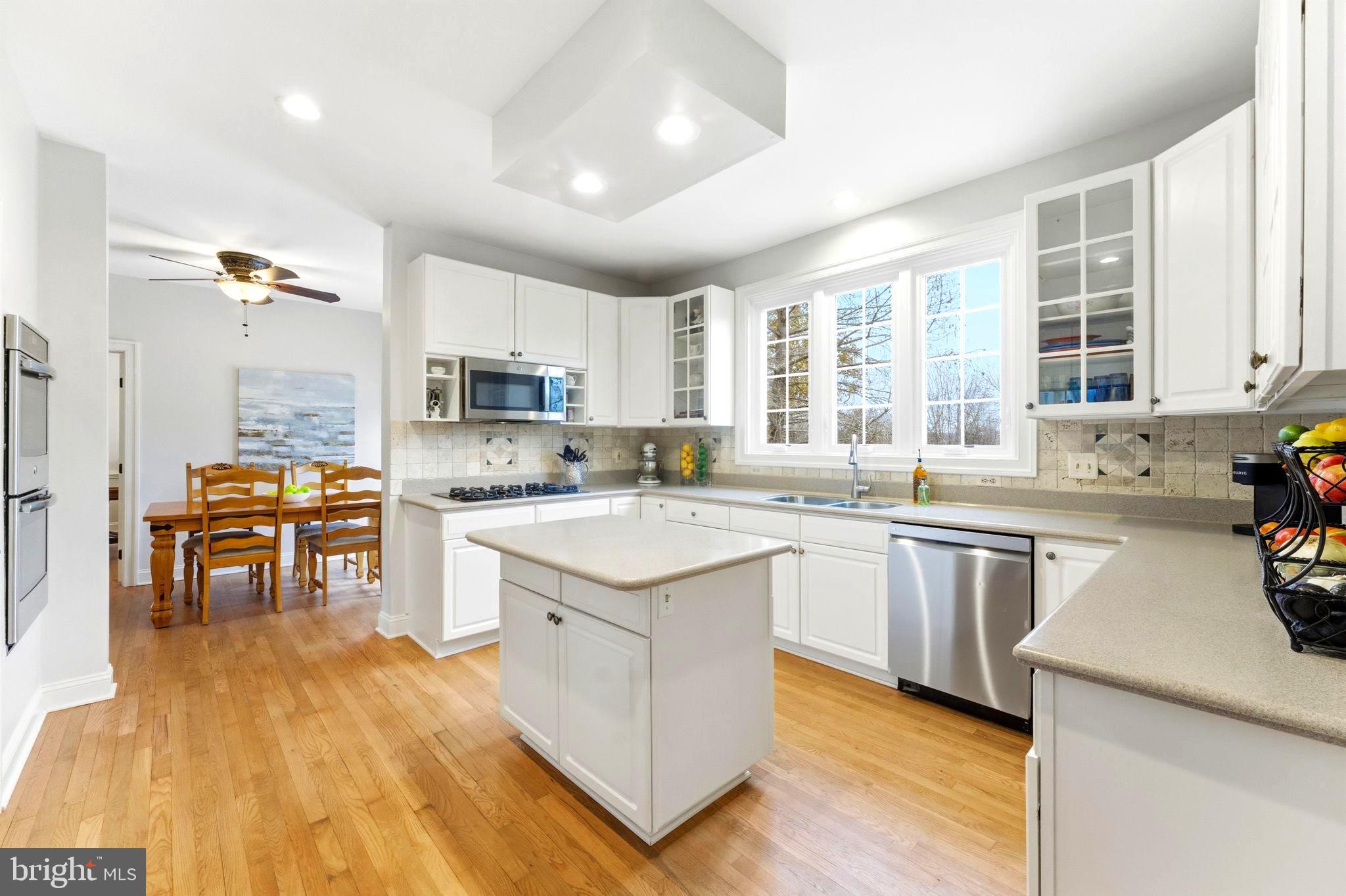 TREVOR HILL - Residential