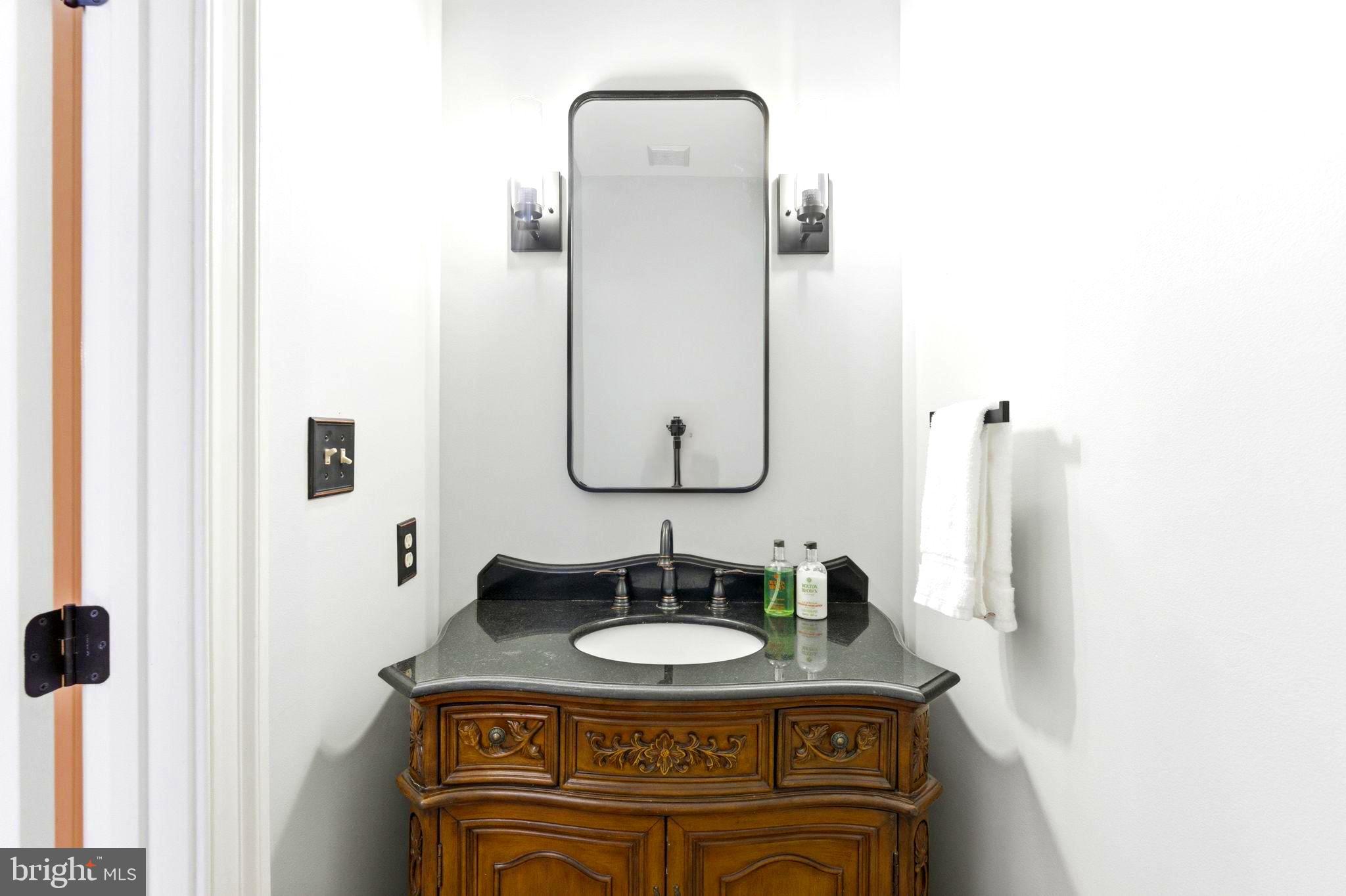 TREVOR HILL - Residential