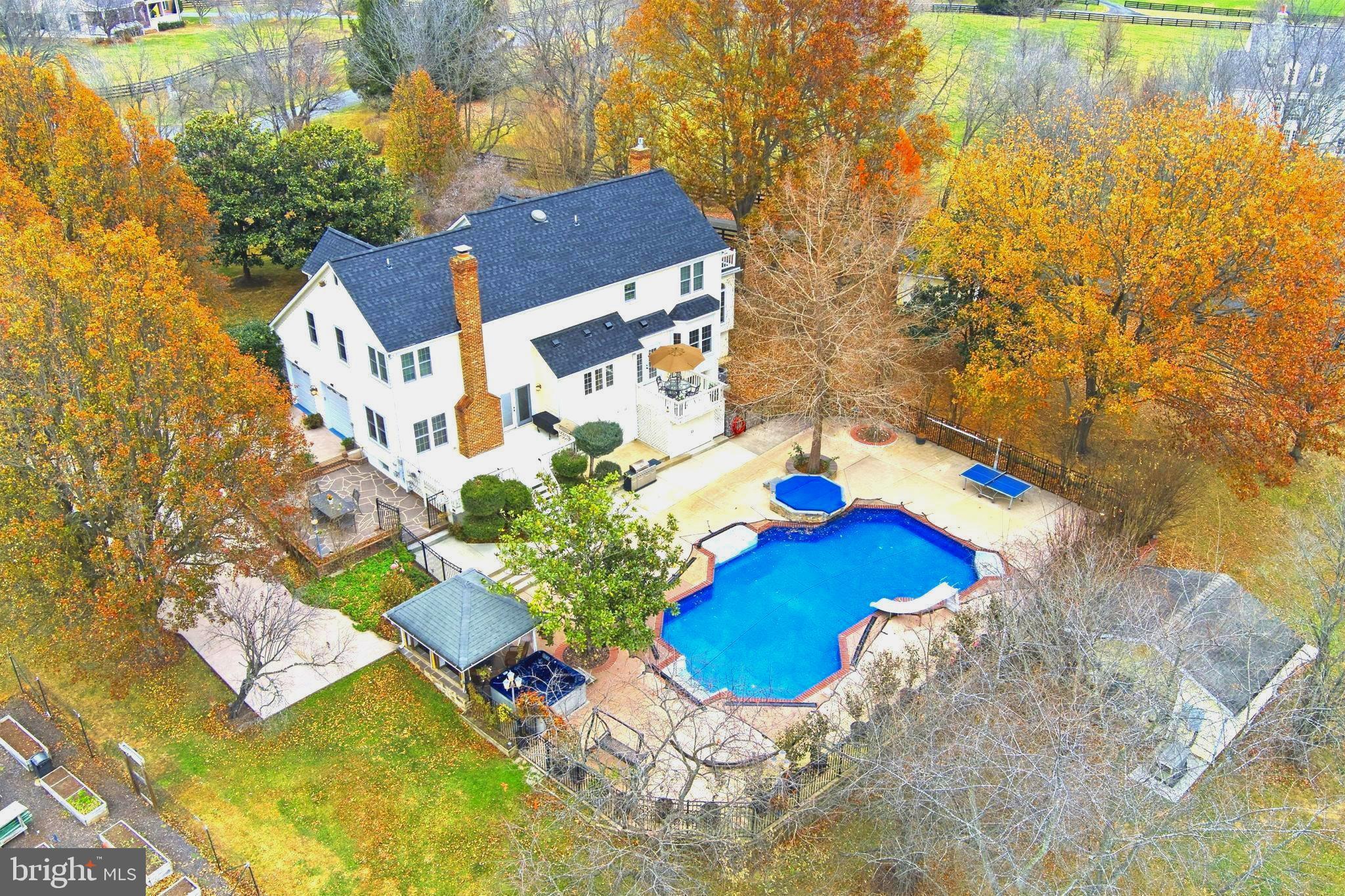 TREVOR HILL - Residential