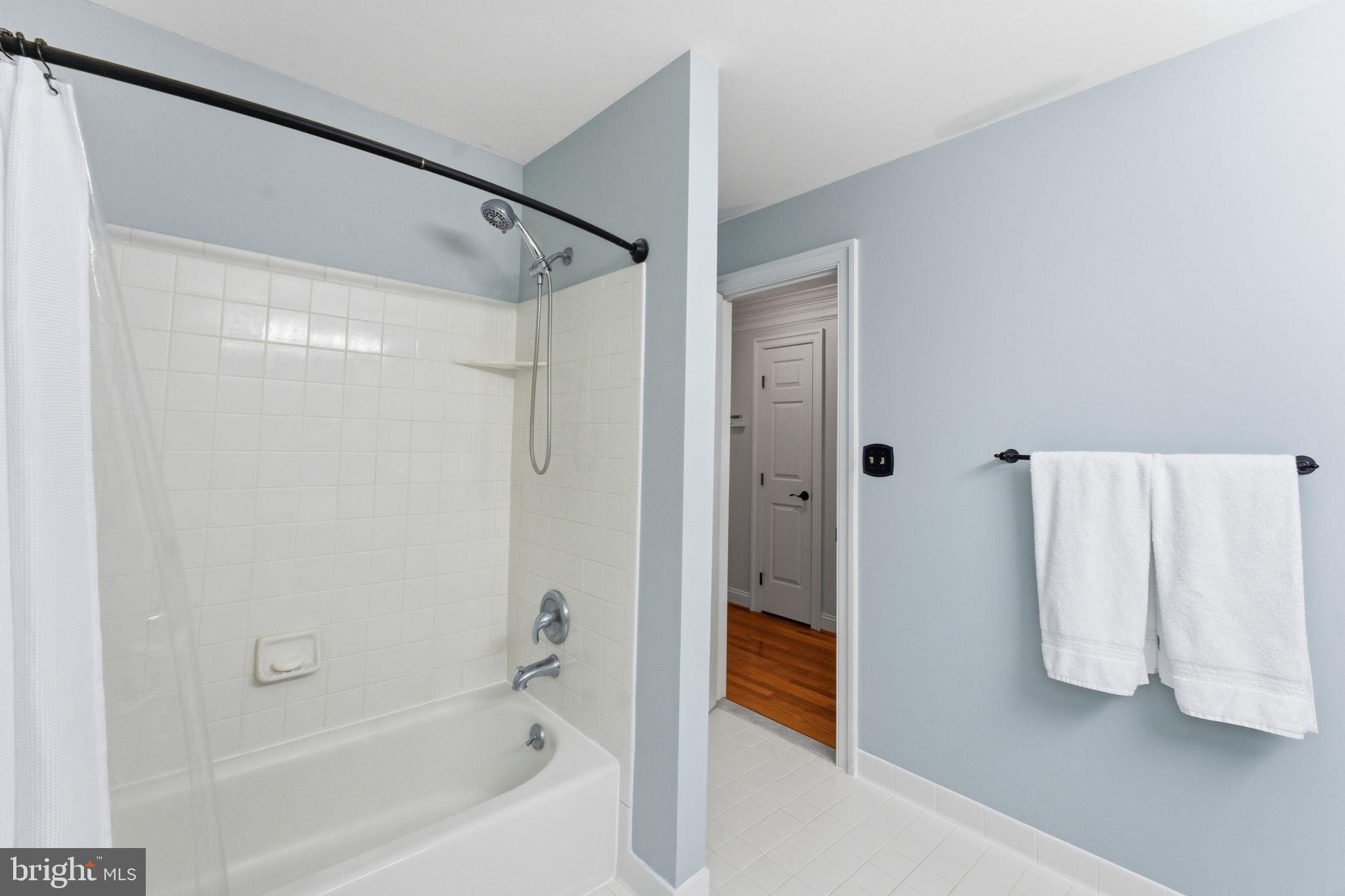 TREVOR HILL - Residential