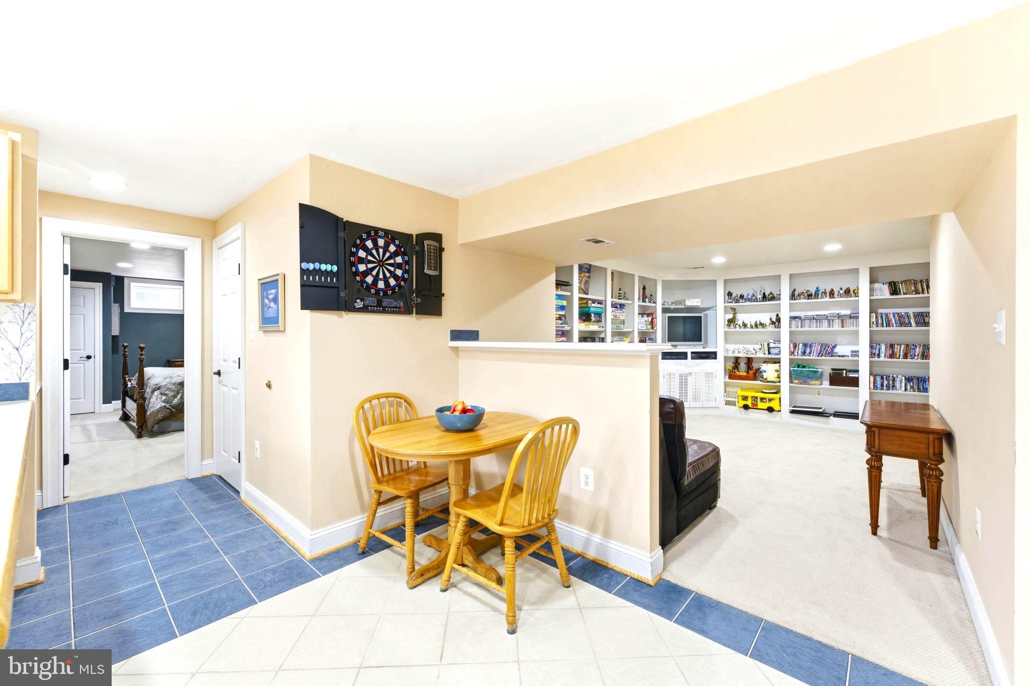 TREVOR HILL - Residential