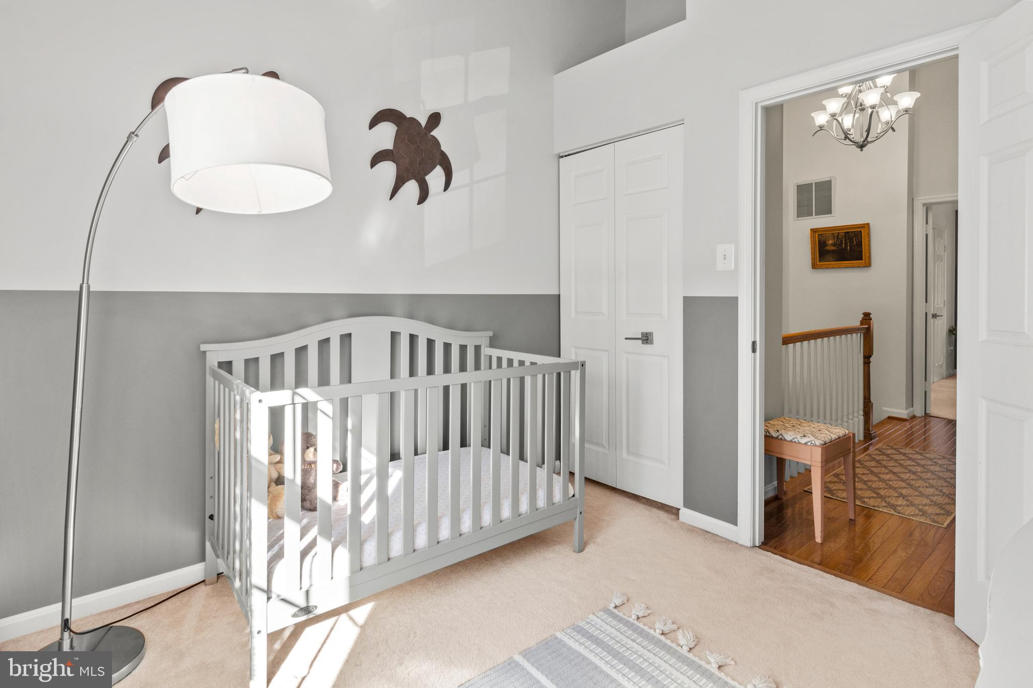 FALCON CREST - Residential